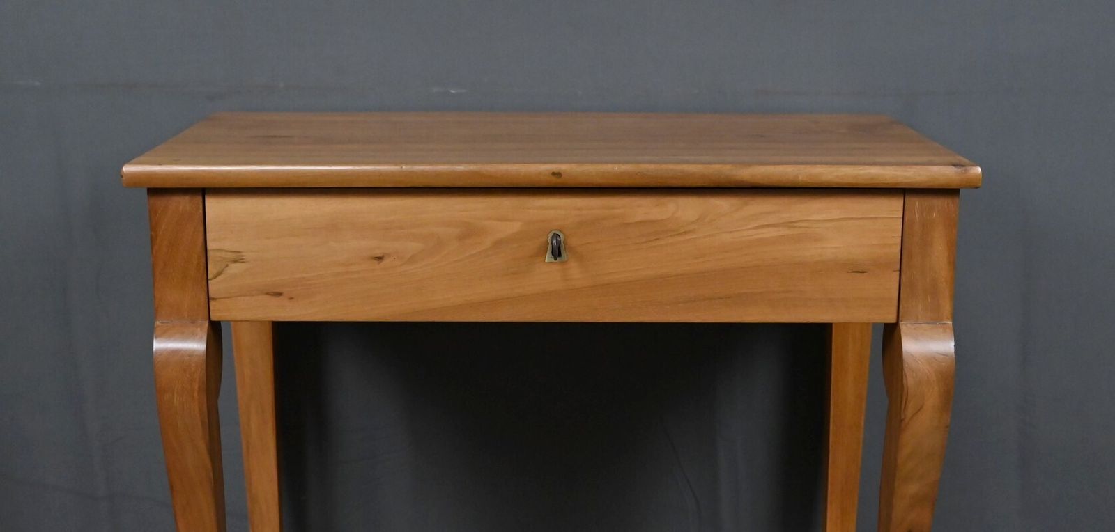 Small Walnut Console Table, Restoration Period – Early 19th Century photo vintage