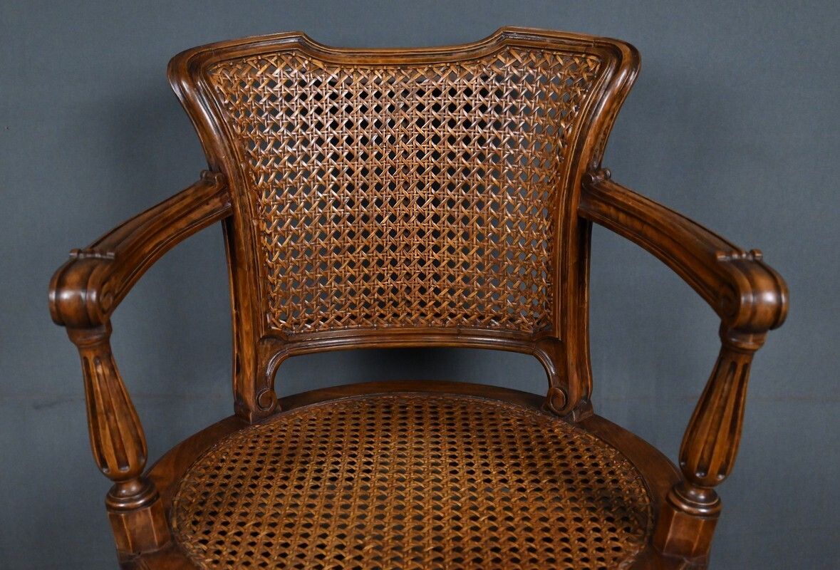 Swivel High Chair In Beechwood, Louis XVI Style – 1900 photo 1610.0