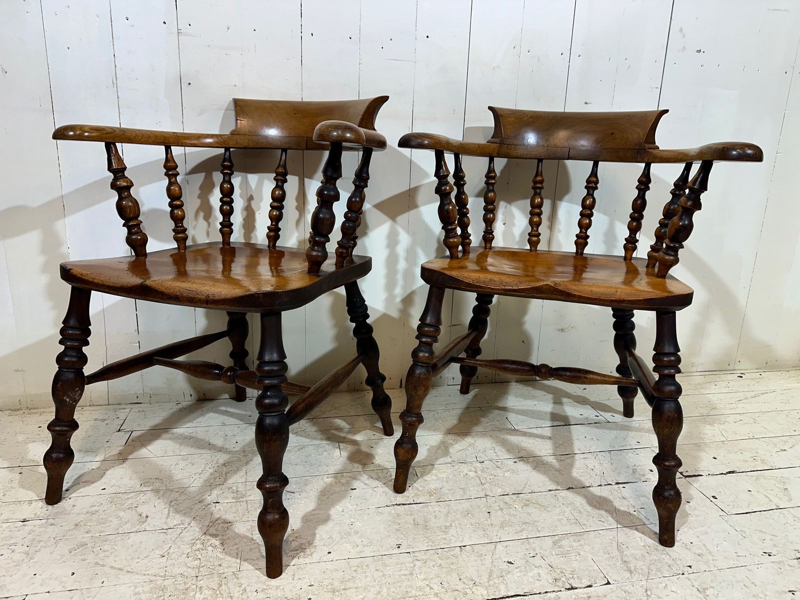 photo vinterior Hand Crafted Victorian Captains Armchair In Birch And Elm