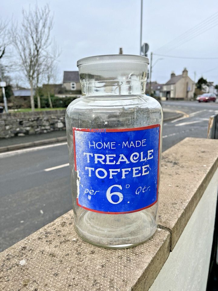 photo vinterior Antique Edwardian Home Made Treacle Toffee Shop Counter Display Glass Sweet Jar