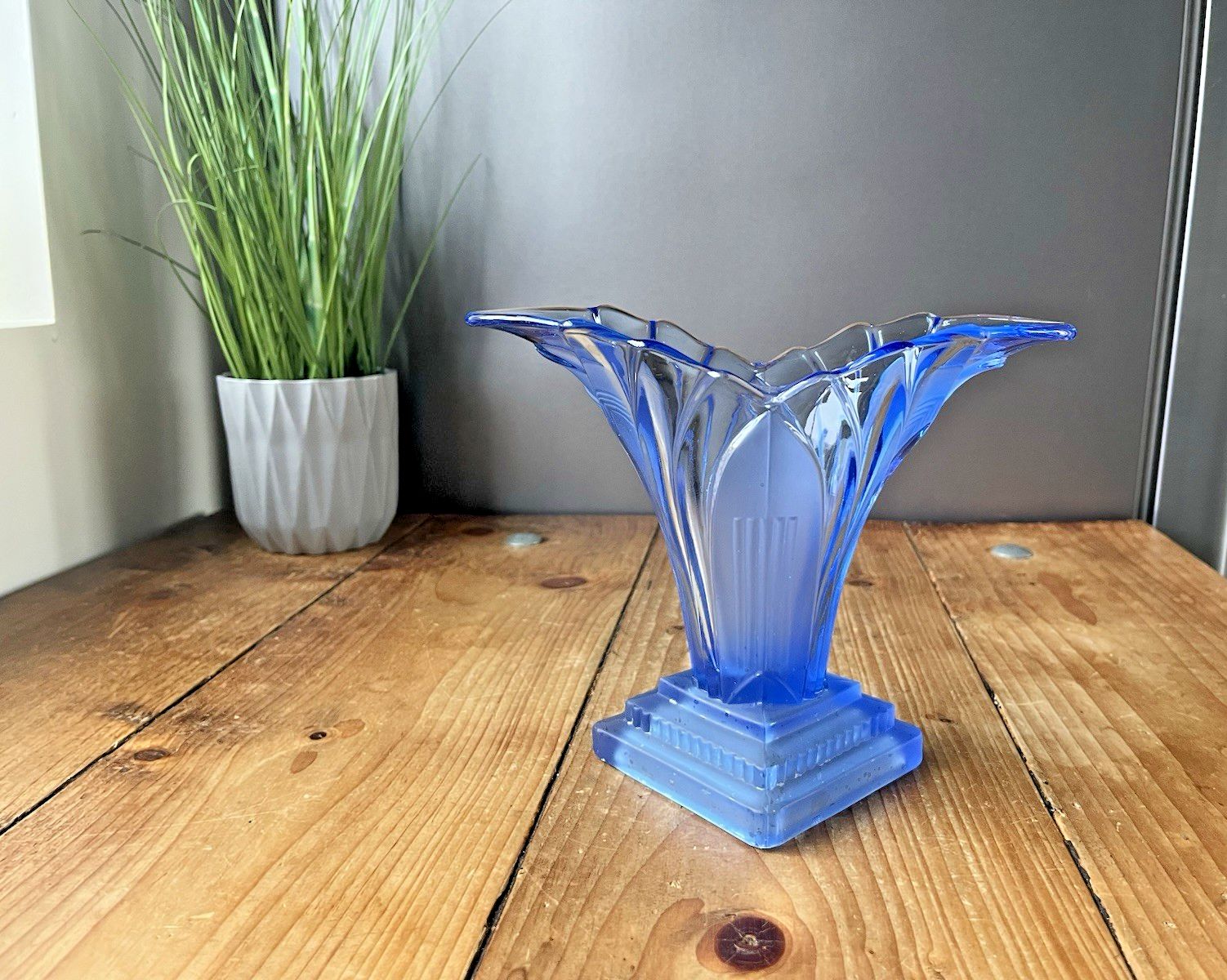 Beautiful Blue Art Deco Walther & Sohne Greta Stepped Base Flower Vase Posy 30's photo 68.0