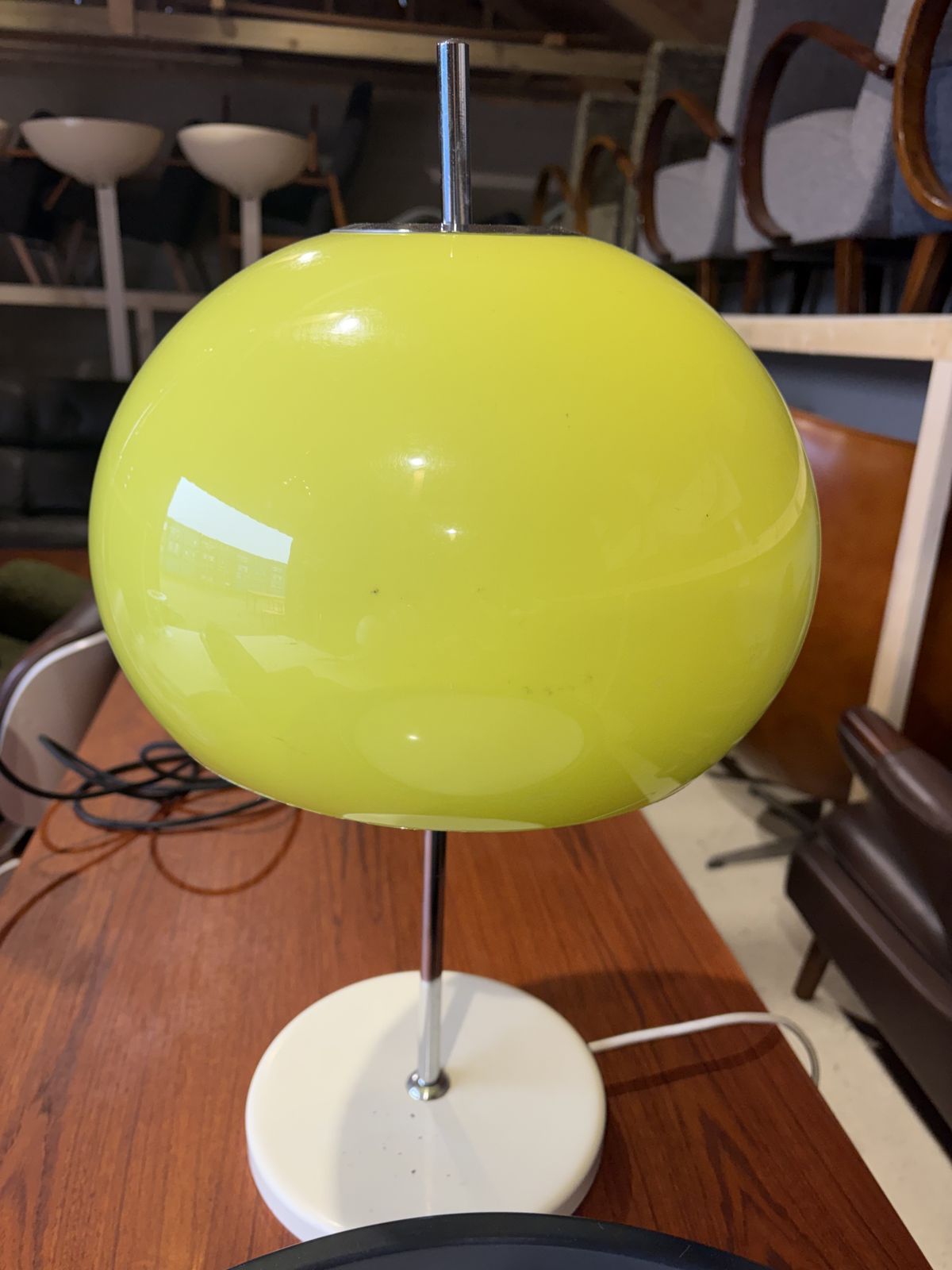 Lime Green Space Age Mushroom Acrylic Table Lamp In Style Of Harvey Guzzini photo 445.0