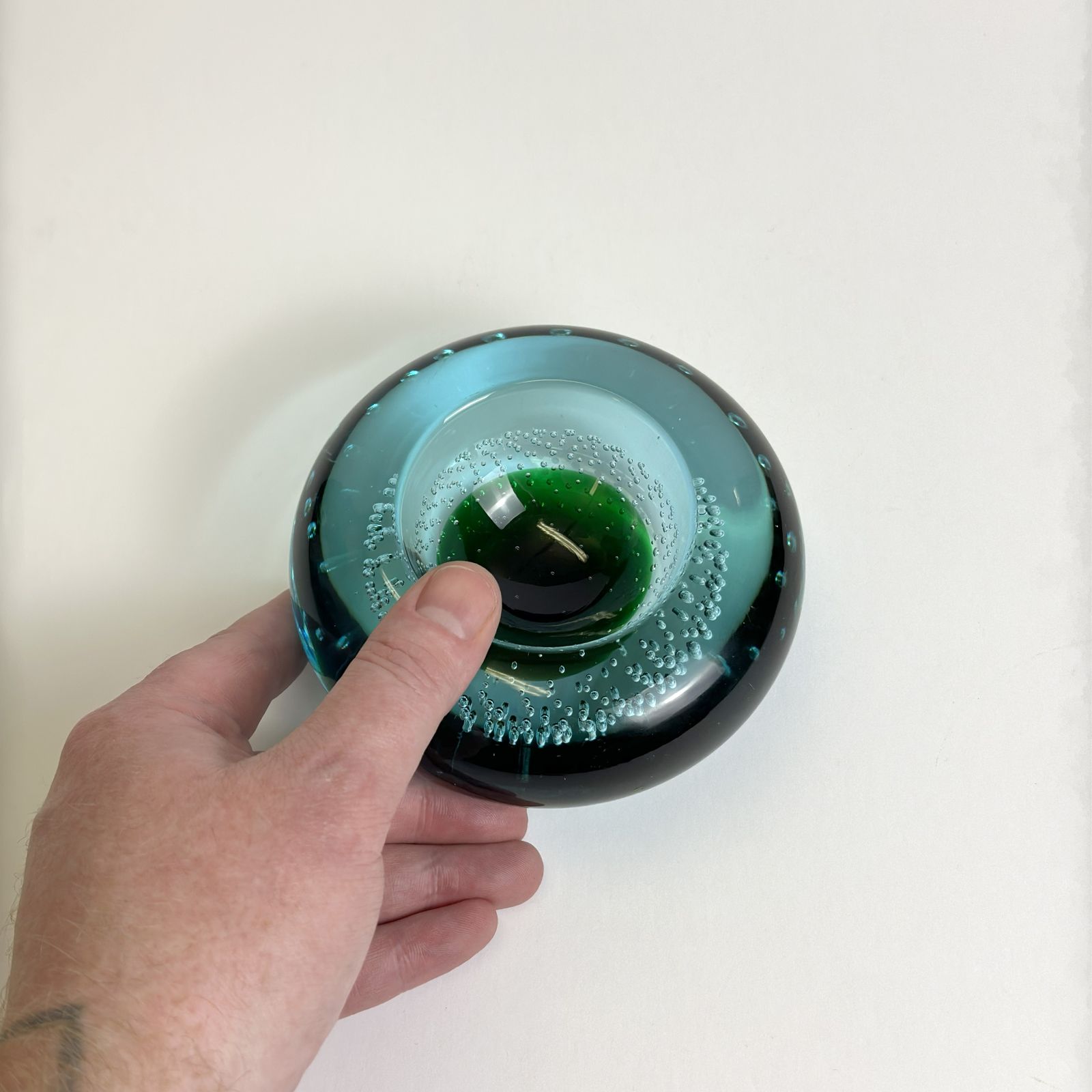 Murano Glass Bowl Sommerso And Bullicante Uranium Glass Galliano Ferro Italy 1960s photo vinterior