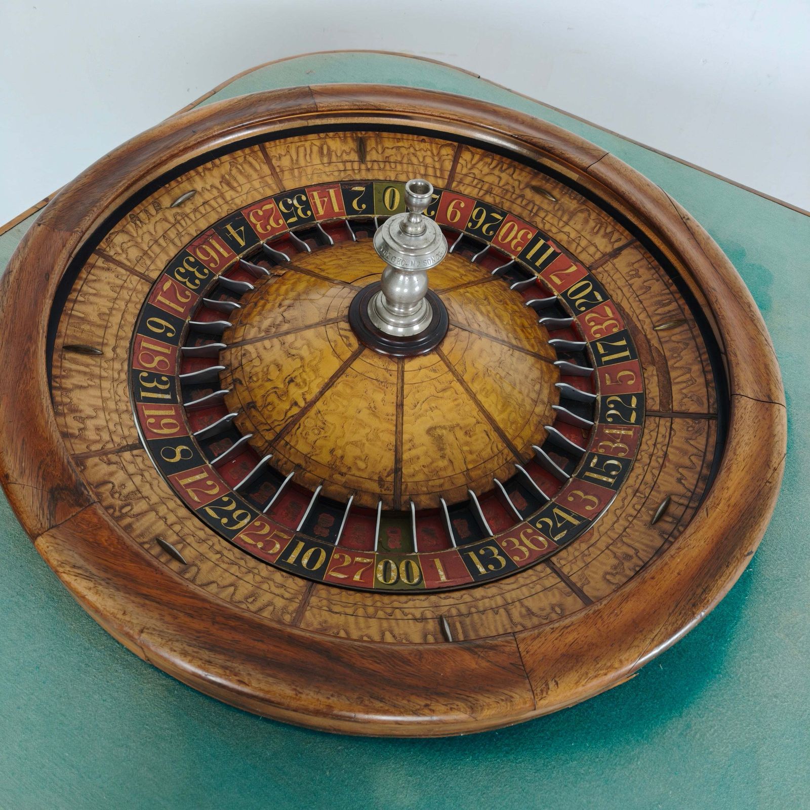 photo vintage Antique Mason & Co Roulette Table – Denver, Colorado, Early 20th Century