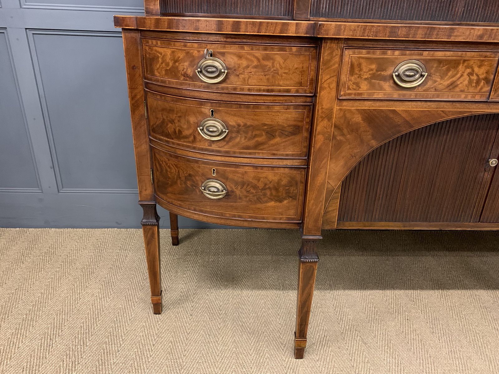 Large George III Inlaid Mahogany Sideboard photo vinterior