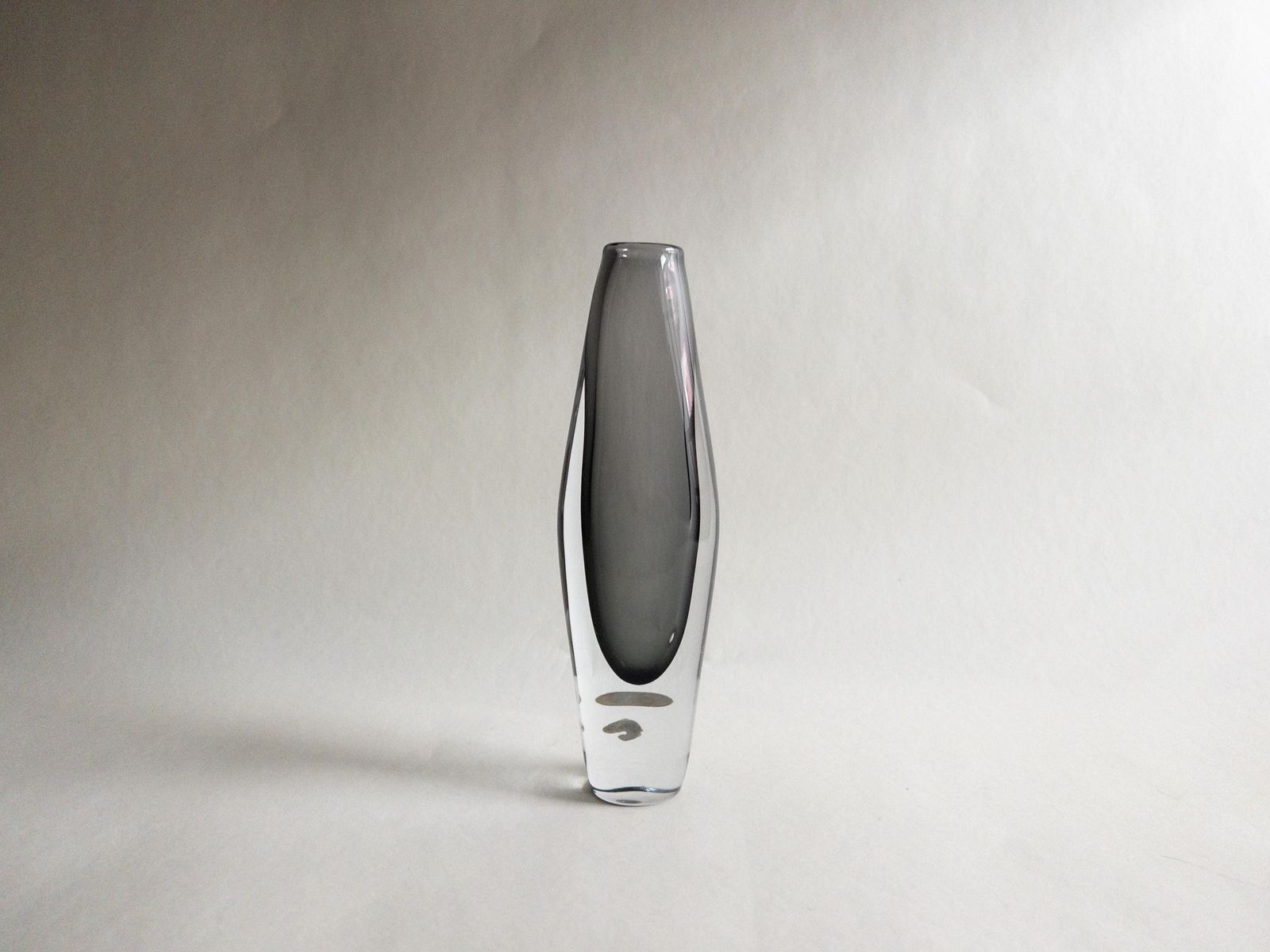 Josef Schott Art Glass Vase: Smokey Grey Smalandshyttan, Sweden