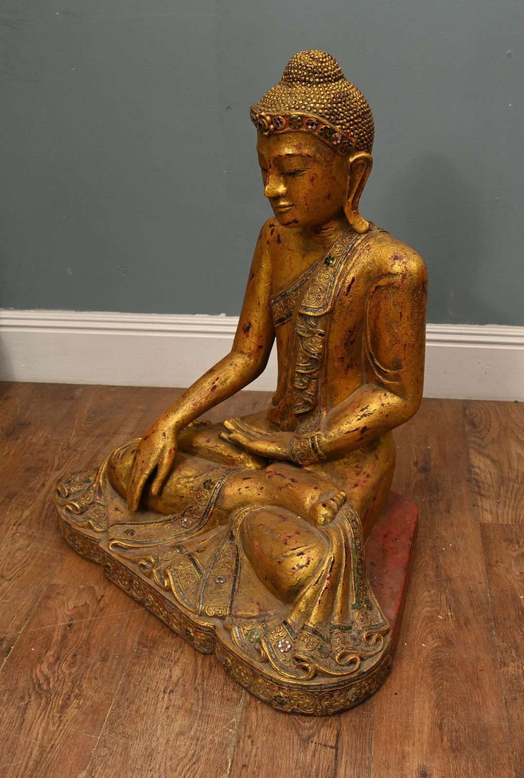 photo furniture Carved Thai Gilt Wooden Buddha Figure Lotus Pose Buddhist Statue Art