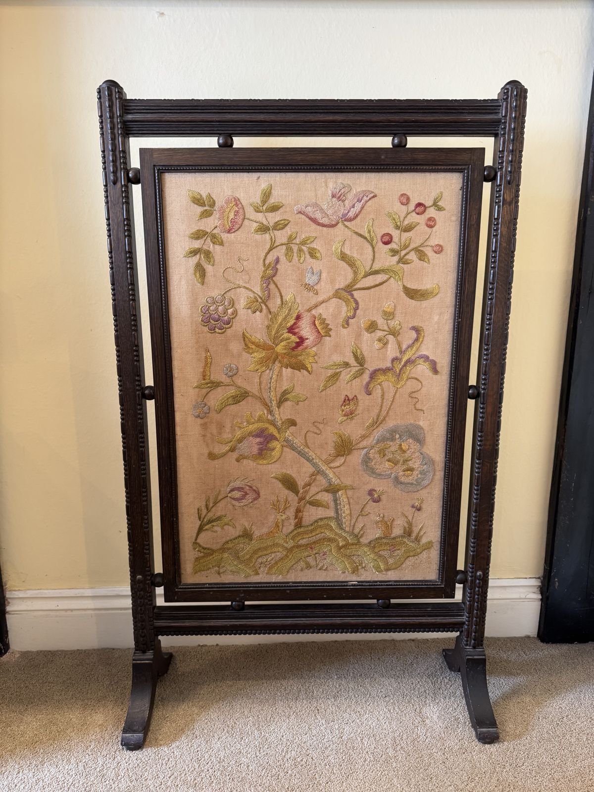 photo furniture Antique Silk Embroidered Wooden Firescreen