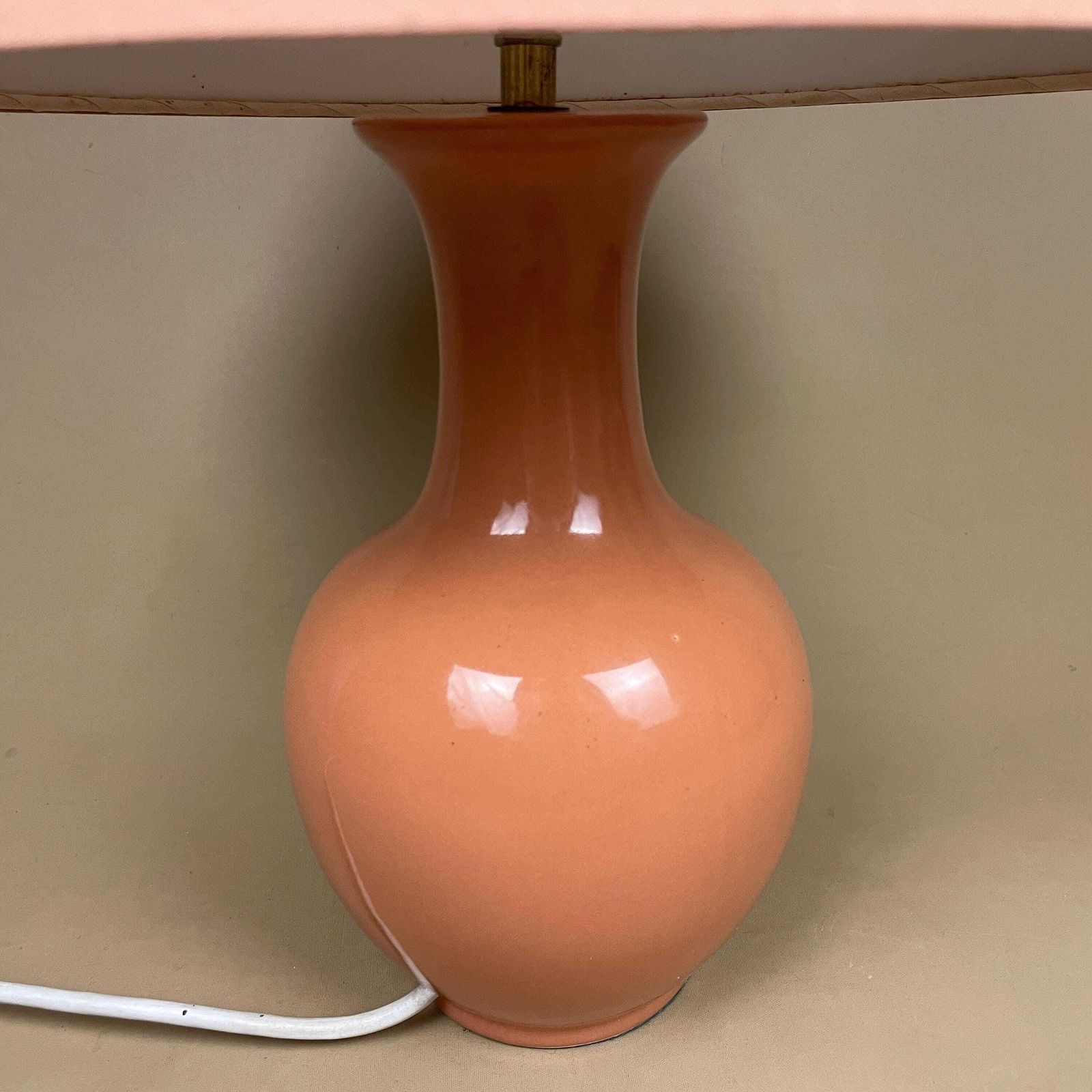 Lighting Oriental Ceramic Lamp Light Bedside Table Chinese Vase Peach Antique Gold Metal Classic Elegant Medium Side Lampshade Shade photo