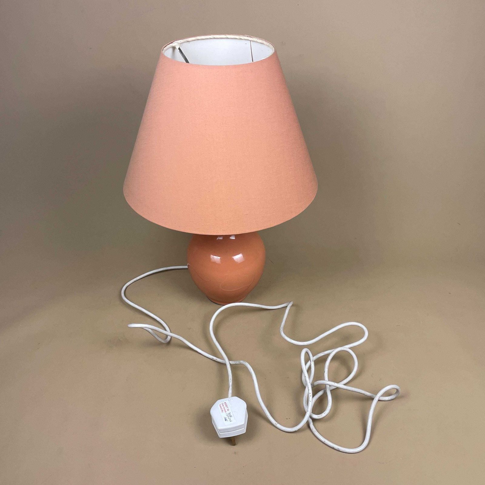 photo buy Oriental Ceramic Lamp Light Bedside Table Chinese Vase Peach Antique Gold Metal Classic Elegant Medium Side Lampshade Shade