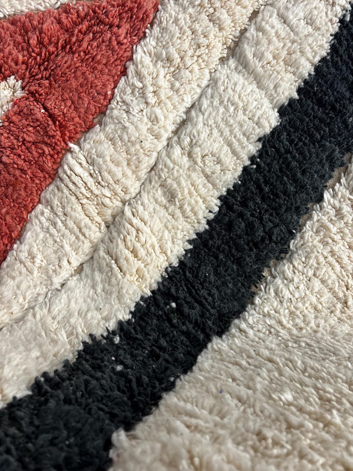 photo furniture Beni Ourain Moroccan Wool Rug 210x300 Cm – White Minimal Geometric Design – Luxury Berber Area Rug – Modern Boho Home Decor