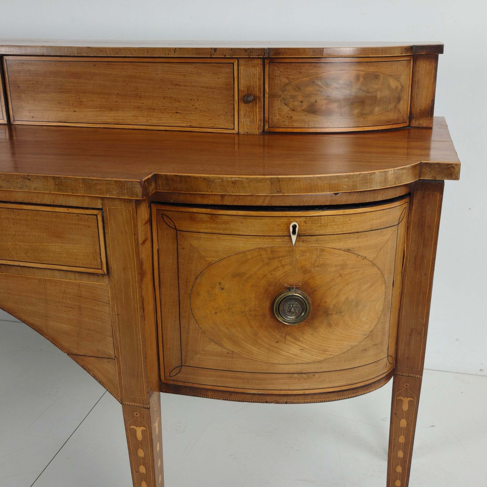 English Georgian Revival Sideboard – 19th Early Century photo vinterior