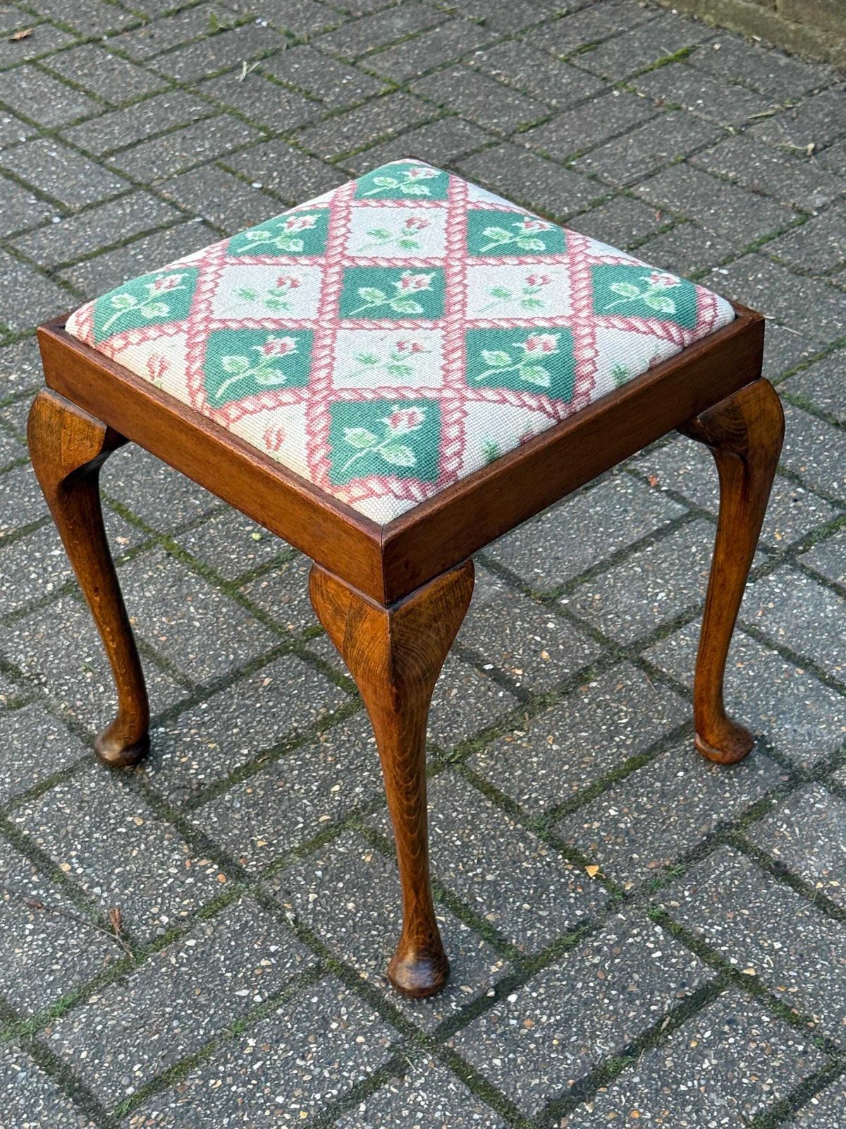 Vintage 1930s Queen Anne Style Stool With Upholstered Needlepoint Seat photo furniture
