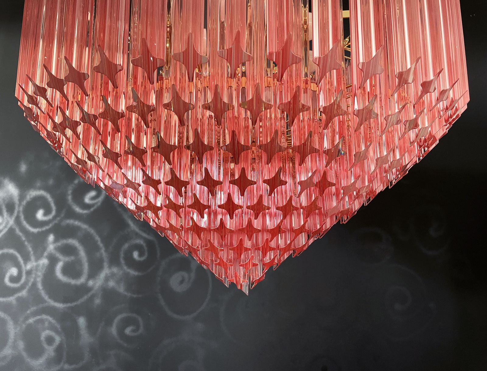 Modern Quadriedri Murano Glass Chandelier   265 Pink Prism   Gold Frame photo furniture