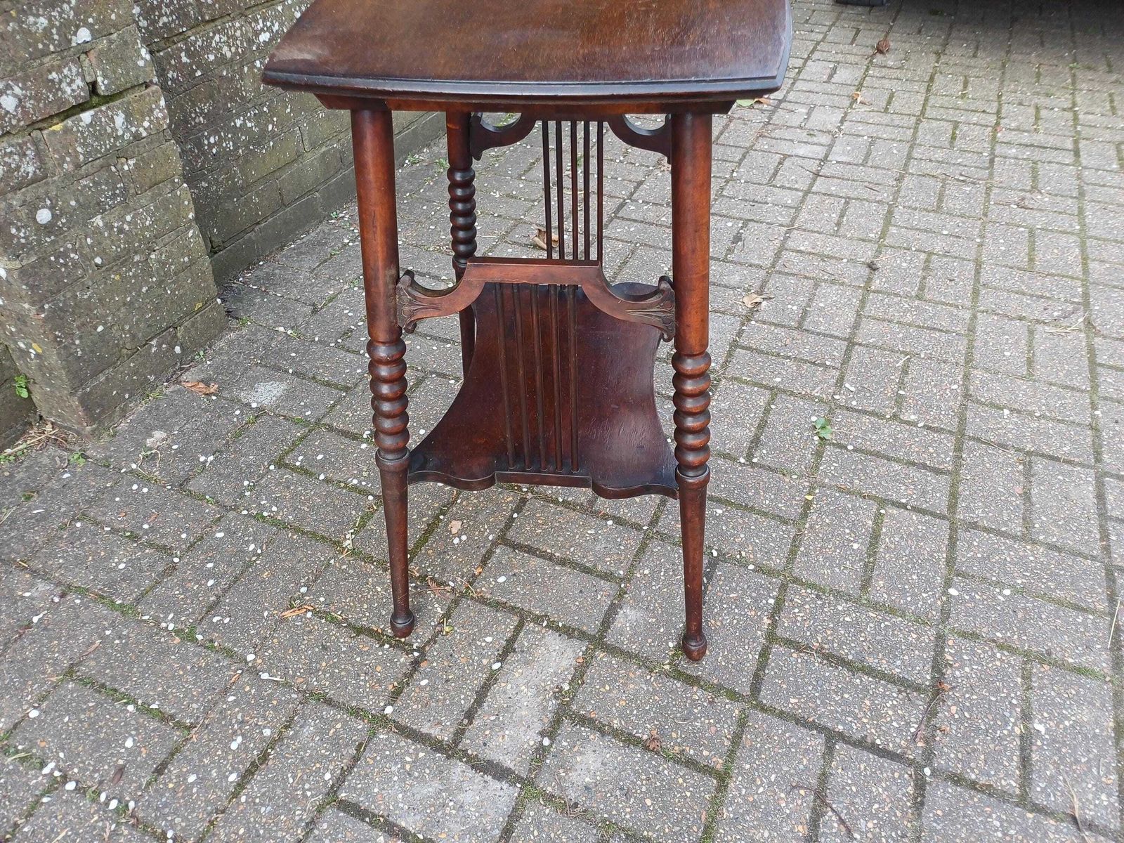 photo vinterior Early 20th Century Mahogany Side Table Art Nouveau Arts And Crafts Decorative Table Antique Occasional Table