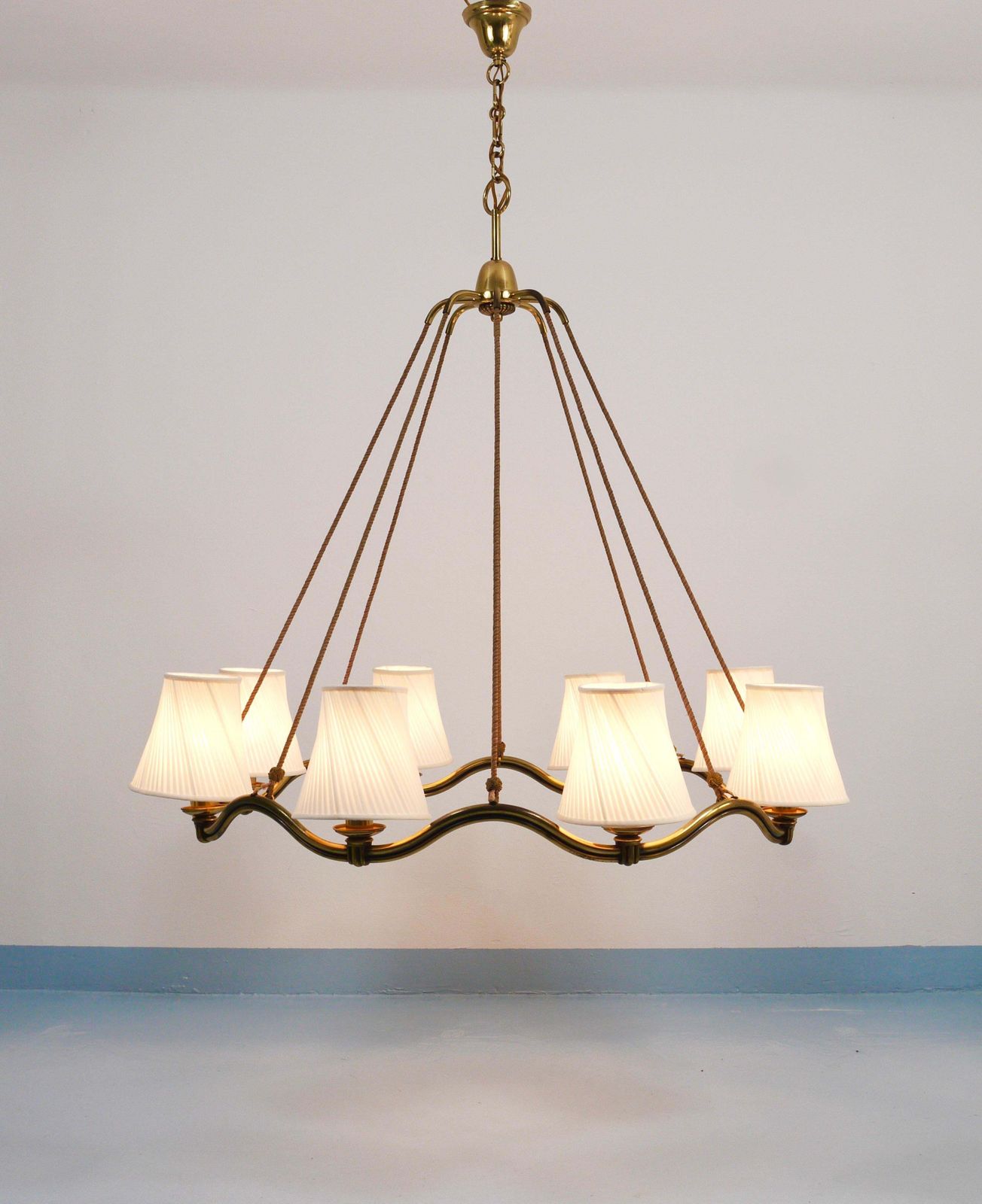 Hugo Gorge Large 48“ Viennese Modernism Curved Brass Wave Chandelier, 1940s photo for sale