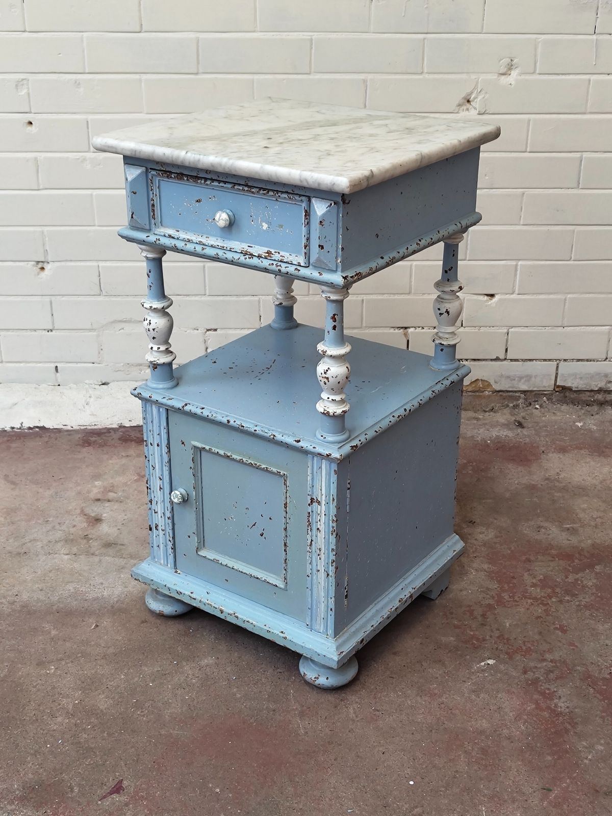 Antique Pair Of Painted Chippy Distressed French Bedside Lamp Tables Cupboards photo 575.0