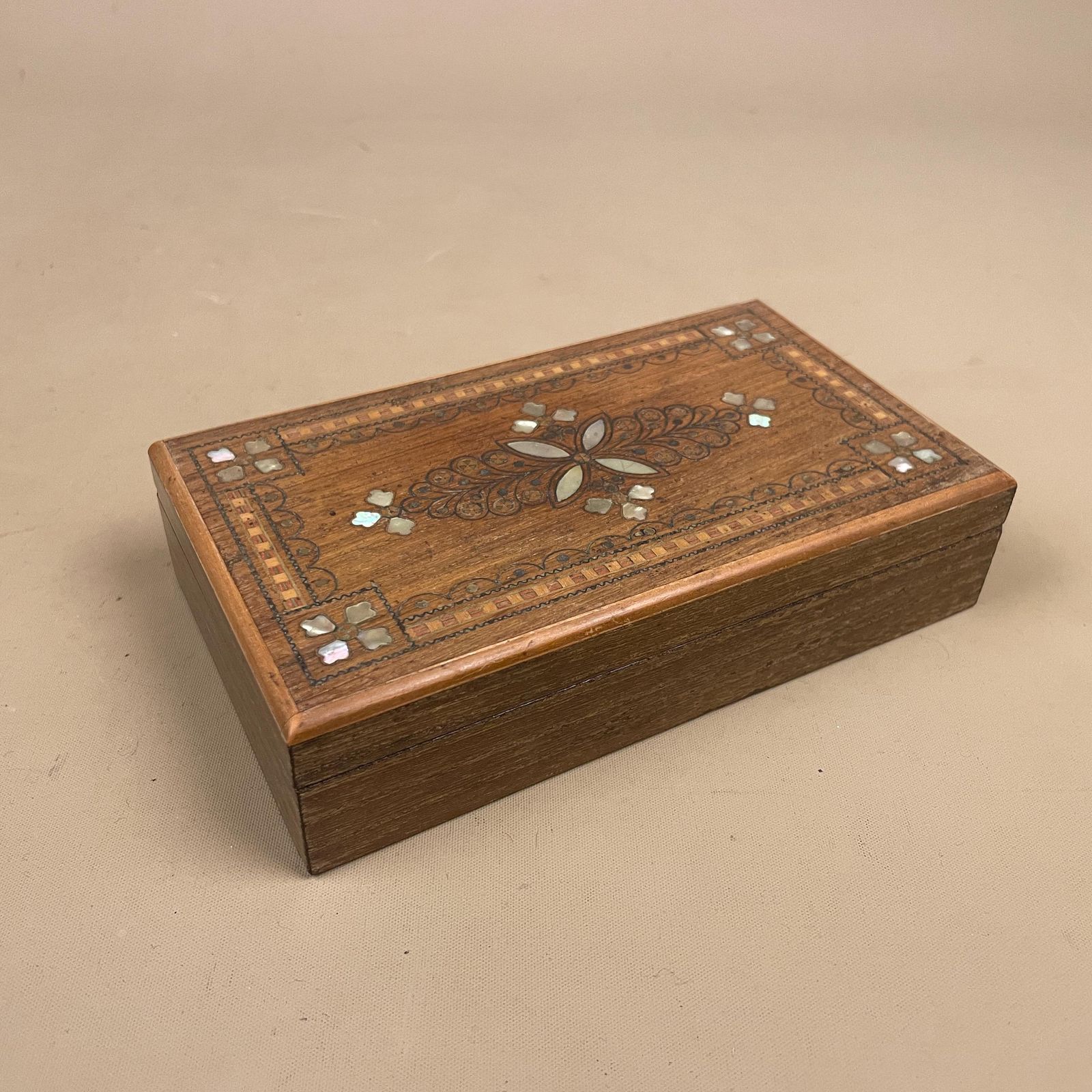 Wooden Rectangle Marquetry Inlay Box Trinket Jewellery Lidded Top Lid Patterned Pattern Handmade Table Top Wood Detailed Ornate Pattern photo 50.0