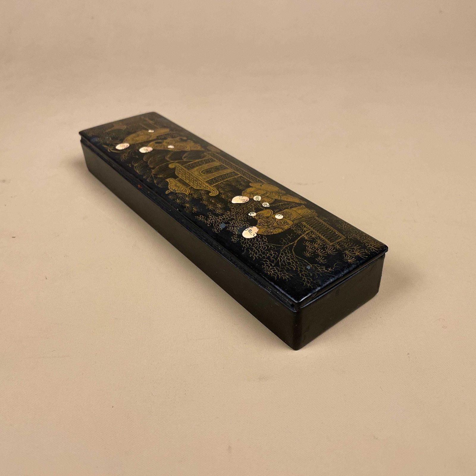 Antique Japanese Wooden Gold Black Lacquer Box Hand Painted Oriental Decorative Storage Box Asian Art Collectible Rectangle Lidded Lid Japan photo vinterior