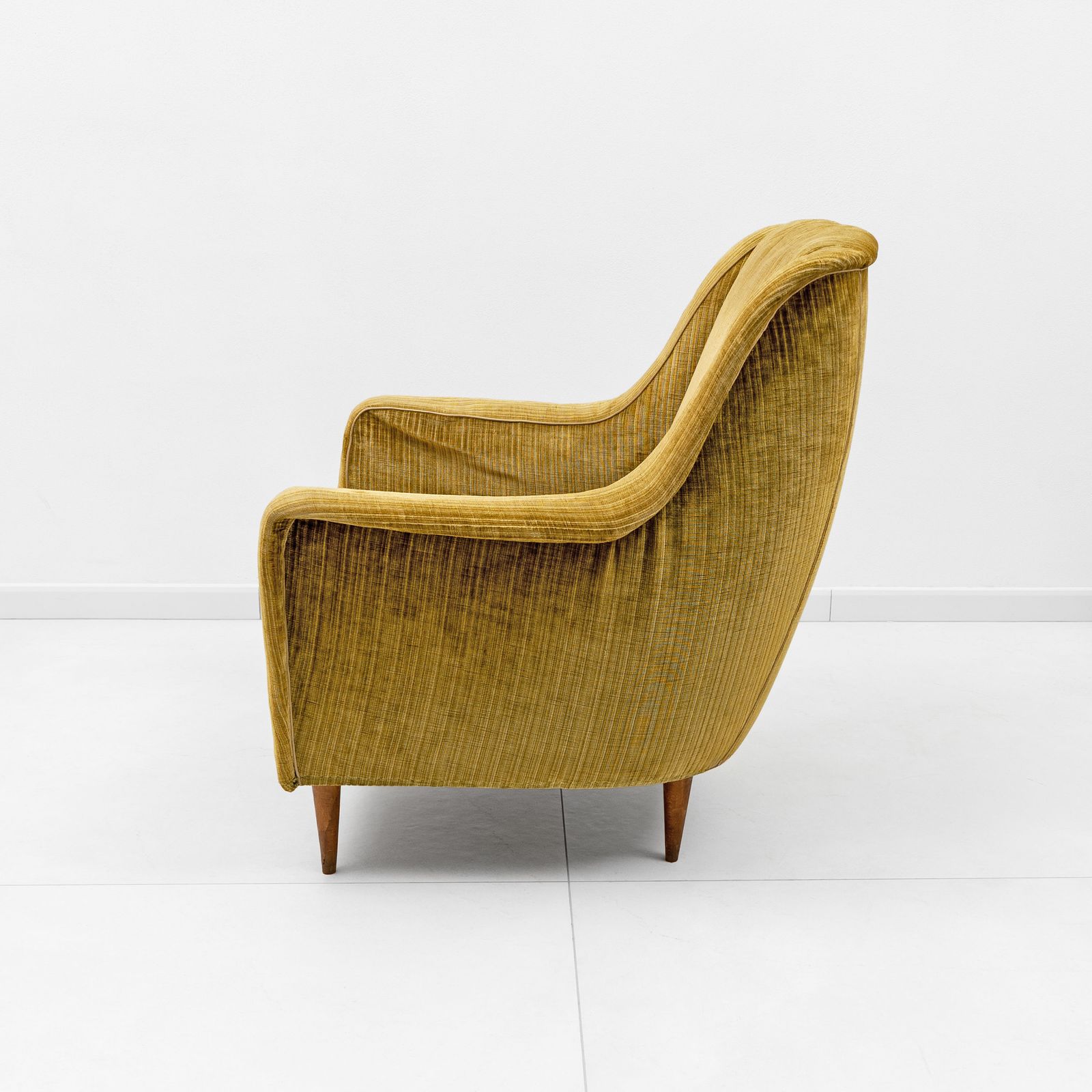 Ico Parisi Mid Century Modern Italian Armchairs For Ariberto Colombo, 50s, Pair photo vinterior