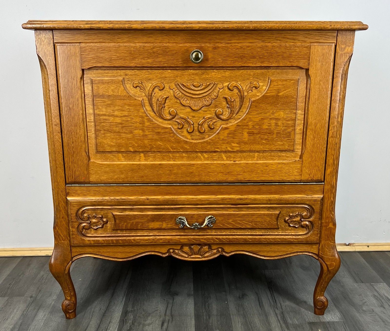 Cabinet Vintage French Louis XIV Style Drop Front Oak Carved Sideboard Lot 1812