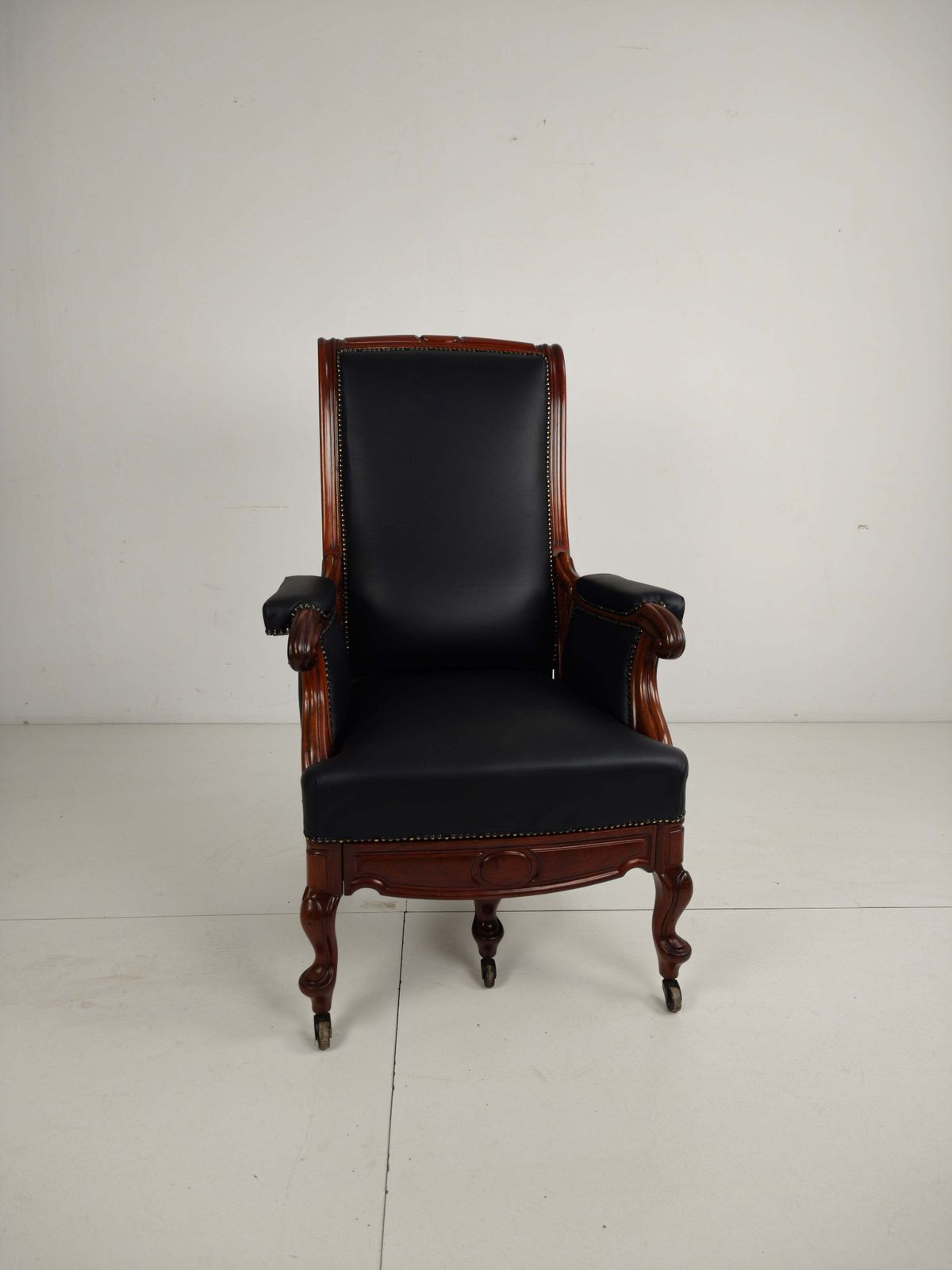 19th Century Antique Library Chair By Horrix – Black Leather photo vinterior