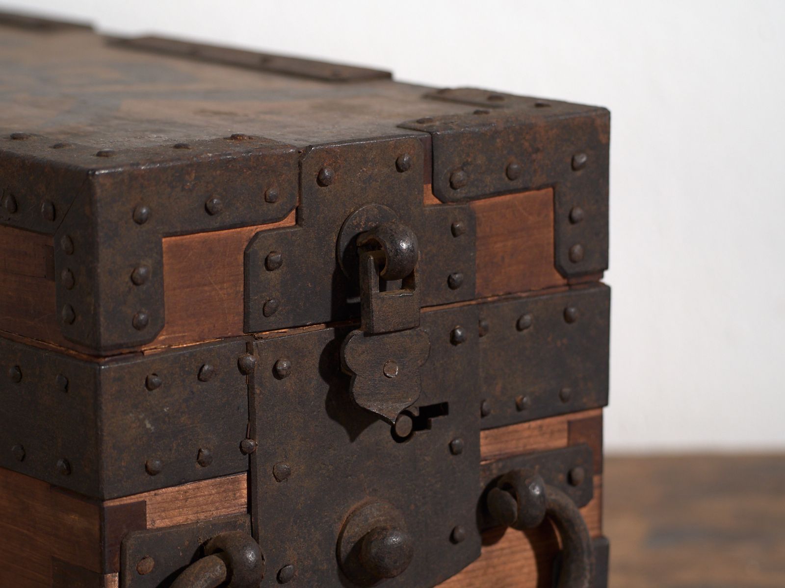Antique Japanese Document Box With Iron Hardware And Lock – Meiji Period (C.1880–1910) photo Home Decor
