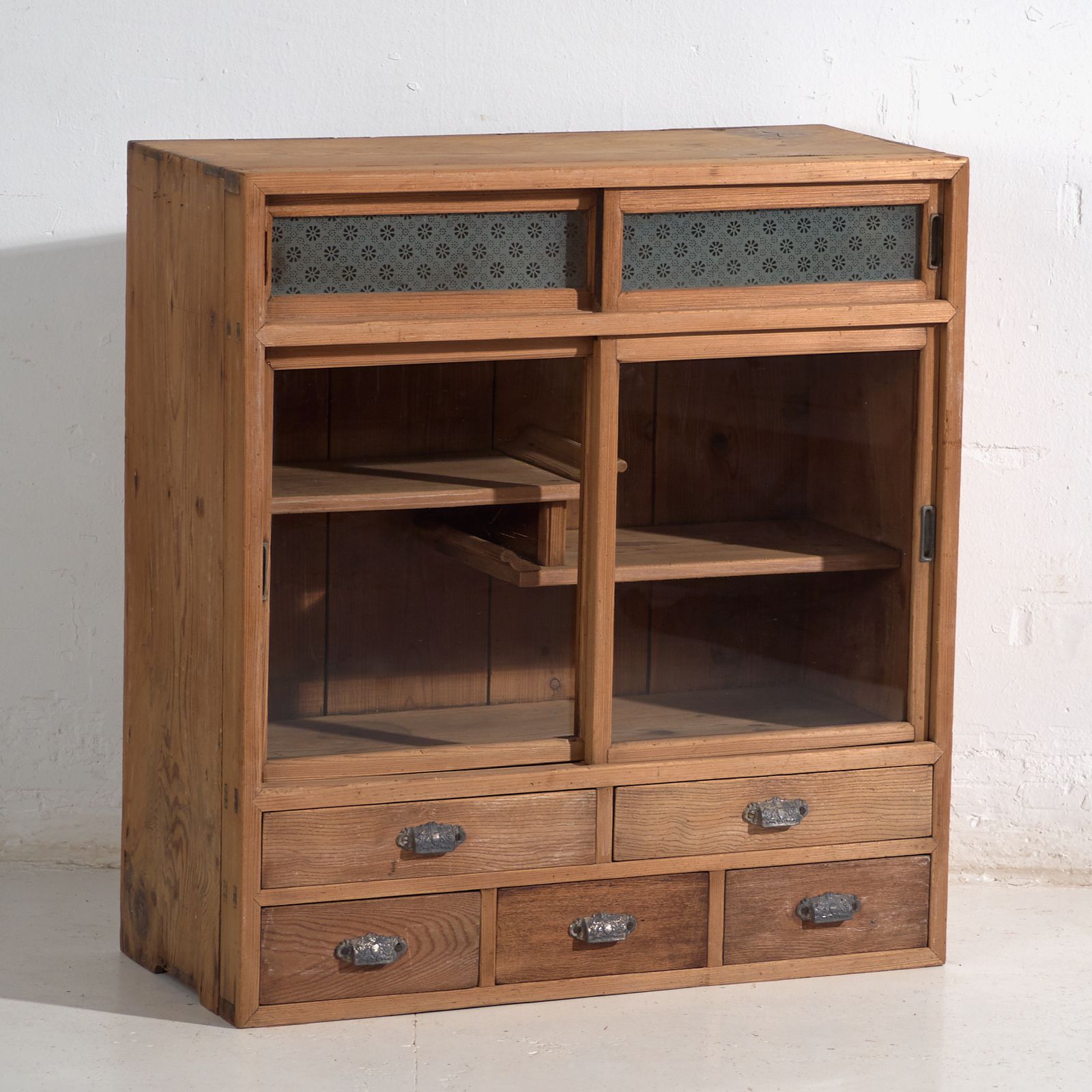 Antique Japanese Cabinet – Taishō / Showa Period (C.1912 1945) #32
