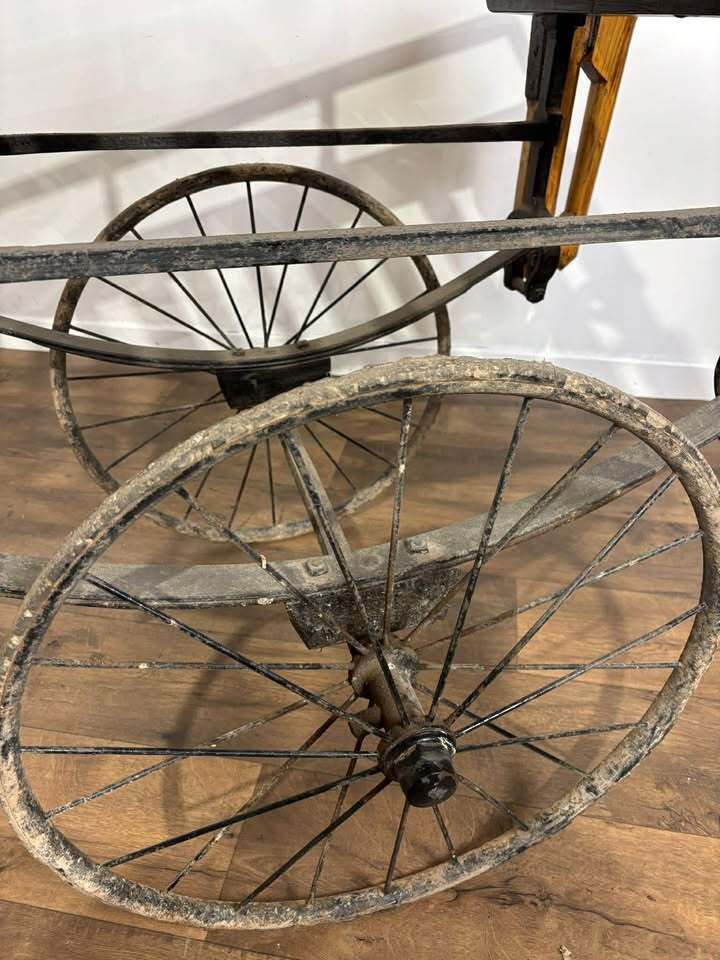 photo vinterior Victorian Wooden & Cast Iron Coffin Cart