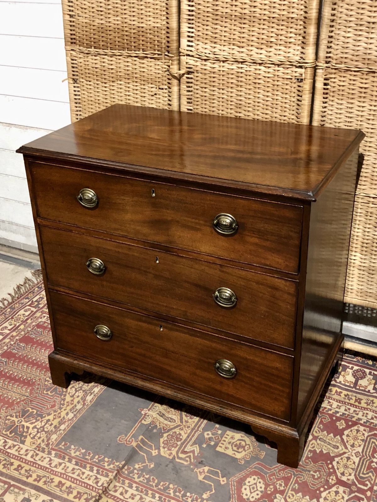 Furniture Handsome Small Georgian Mahogany Chest Of Drawers photo