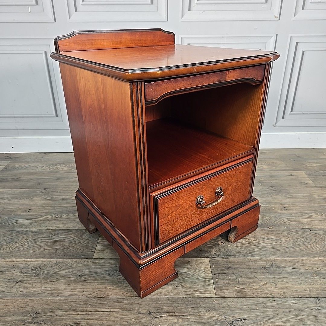 Vintage Bedside Cabinet Table Mahogany Nightstand Drawer Slide Butlers Shelf