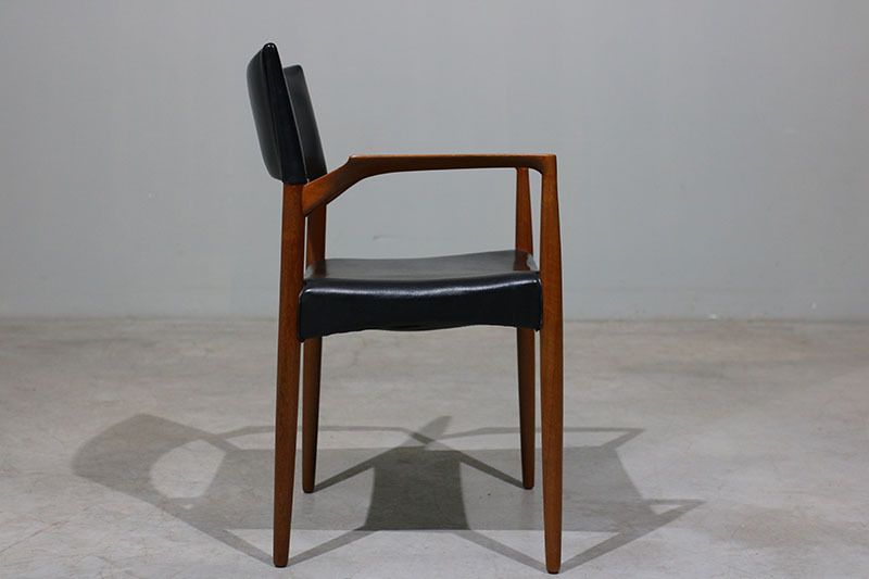 E. Larsen & Ab Madsen Armchair In Teak. photo Furniture