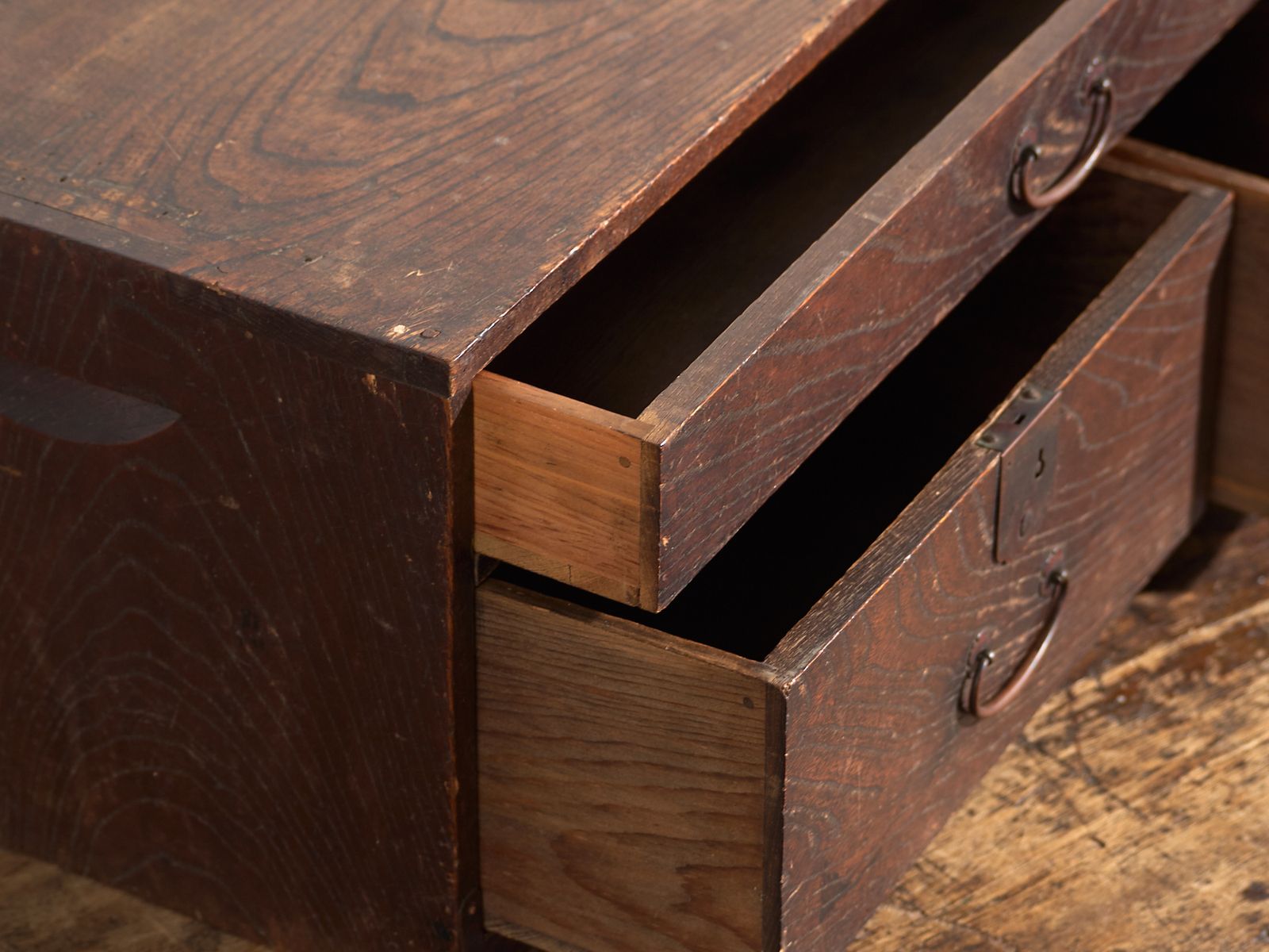 Antique Japanese Desk Chest With Three Drawers – Meiji / Taishō Period (C.1890 1926) photo Furniture