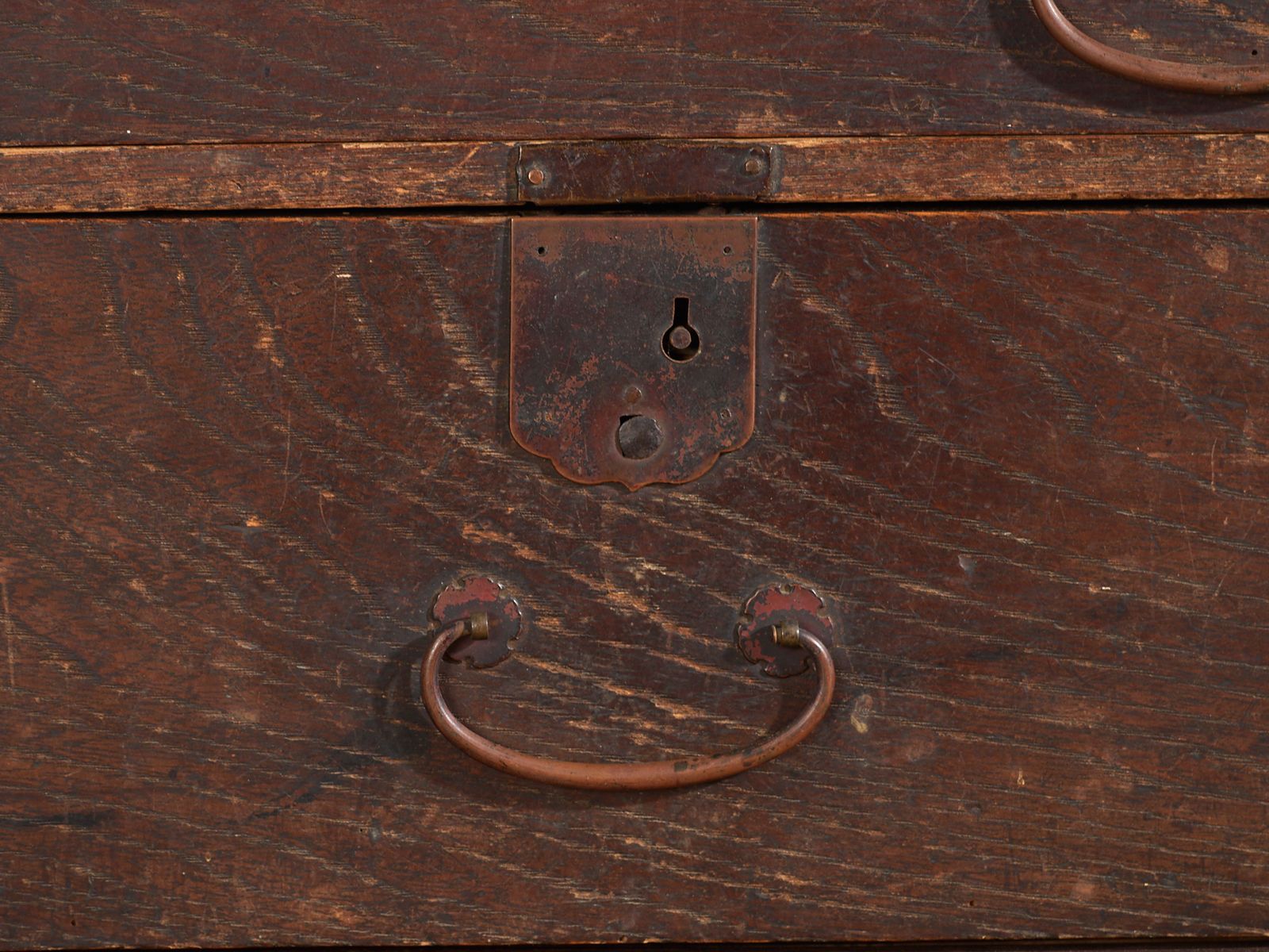photo furniture Antique Japanese Desk Chest With Three Drawers – Meiji / Taishō Period (C.1890 1926)