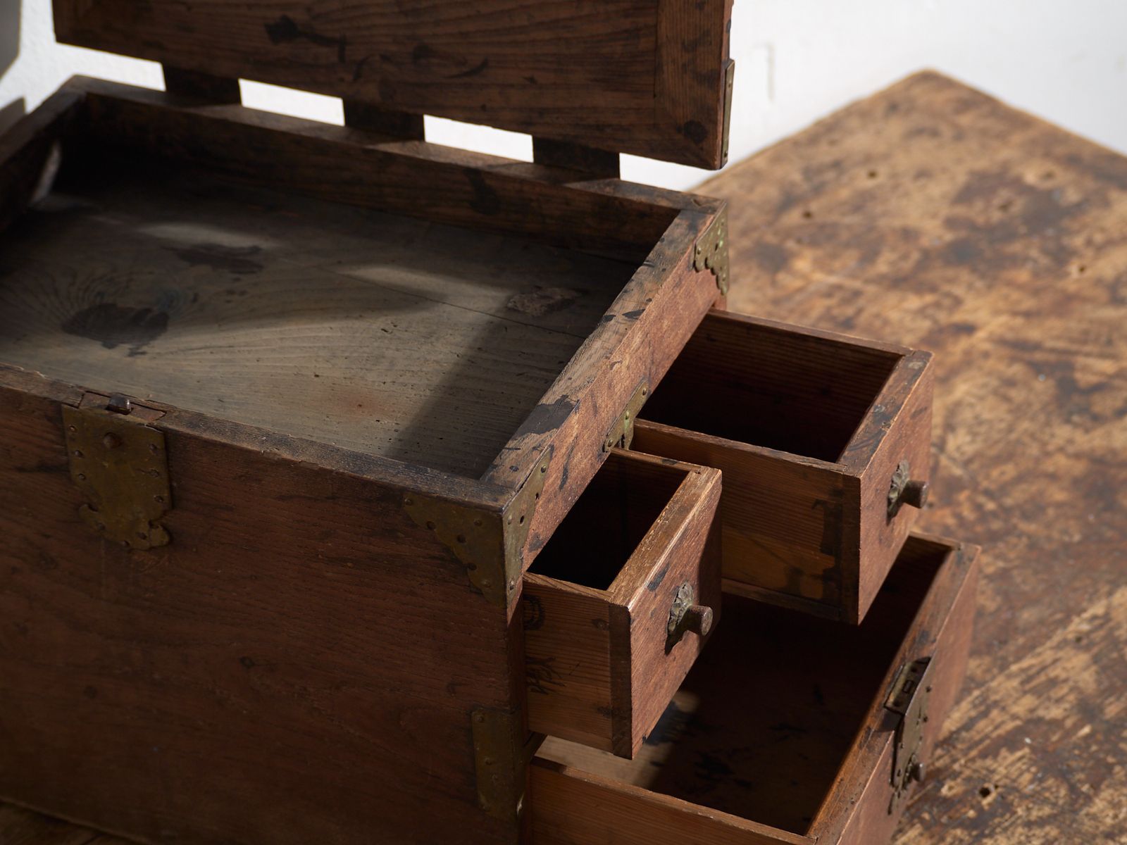 Antique Japanese Storage Box With Drawers And Hinged Lid – Early Showa Period (C.1928) photo Home Decor
