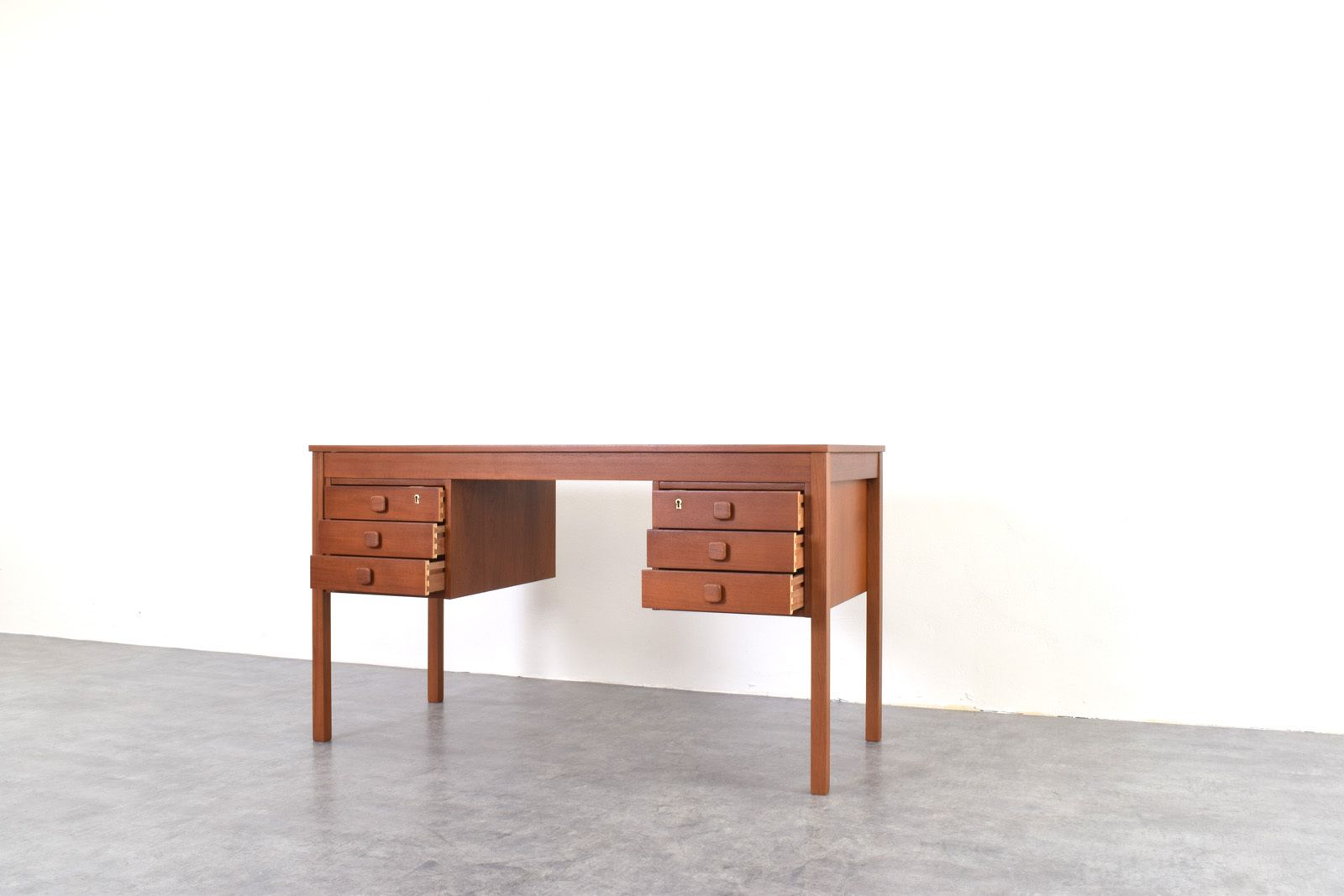 photo vinterior Mid Century Danish Teak Desk From Domino Møbler, 1960s.