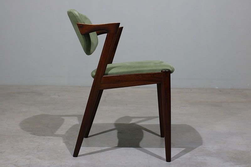 Set Of 4 Kai Kristiansen Model 42 Chairs In Rosewood. photo buy