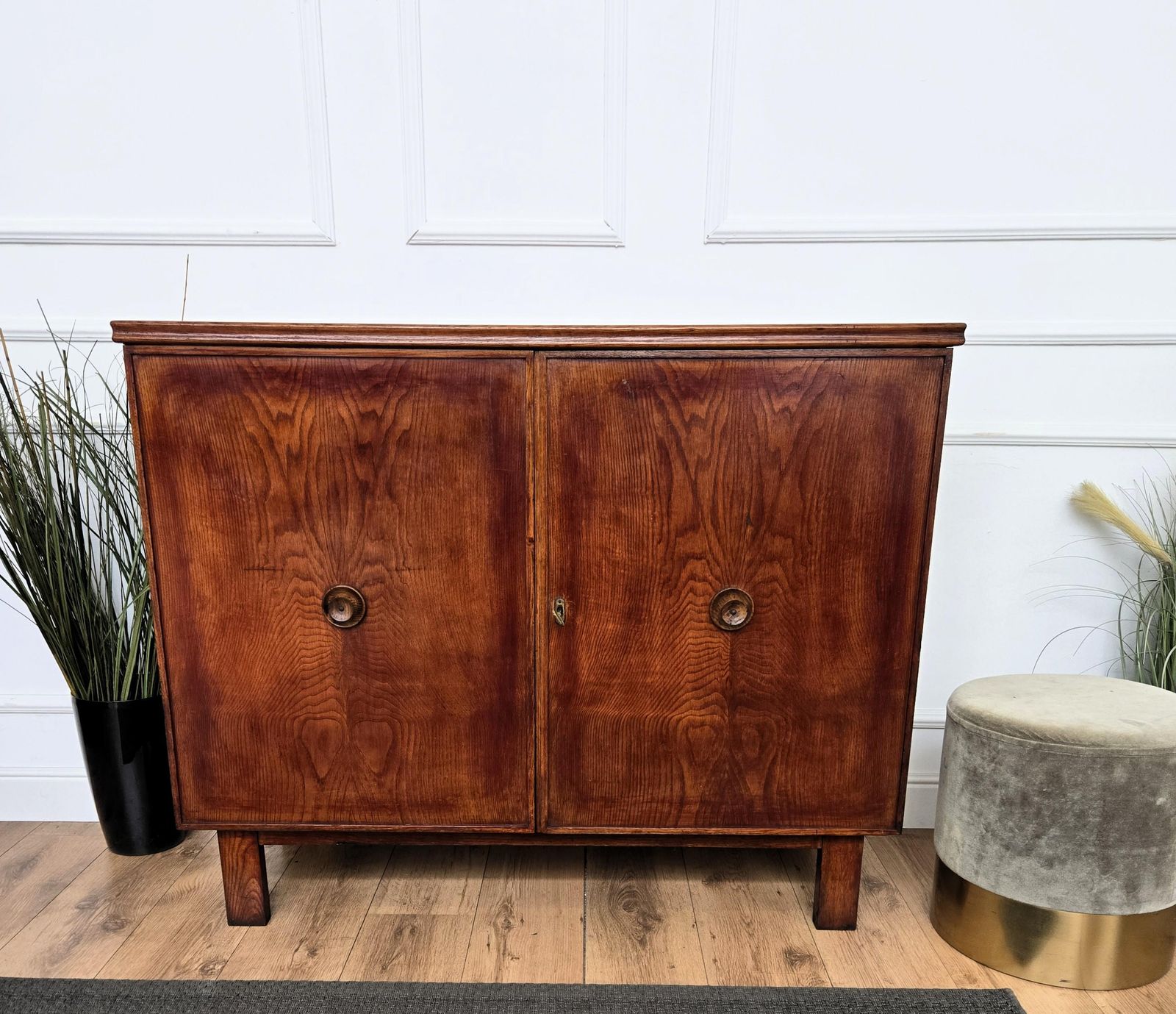 photo furniture 1970s Mid Century Modern Art Deco Italian Wooden Sideboard Credenza Cabinet