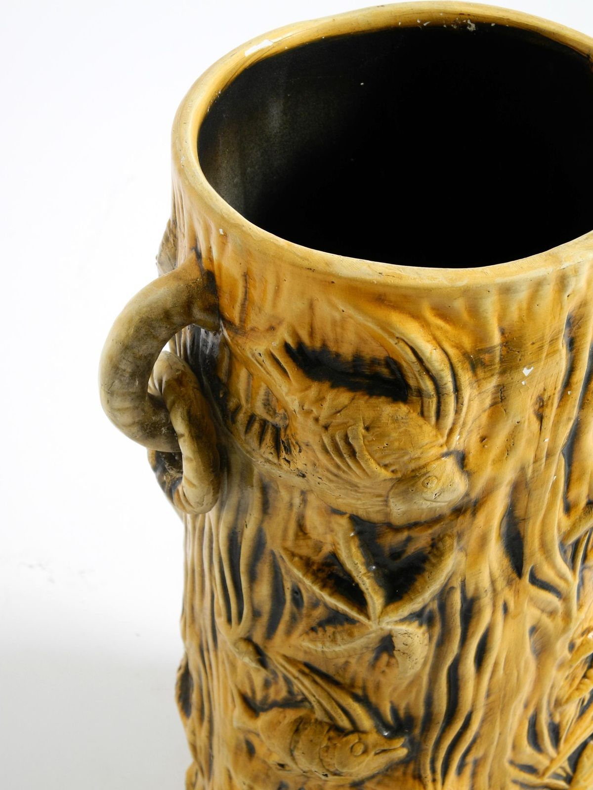 photo vinterior Handmade Glazed Ceramic Floor Vase With Maritime Fish And Starfish Motifs