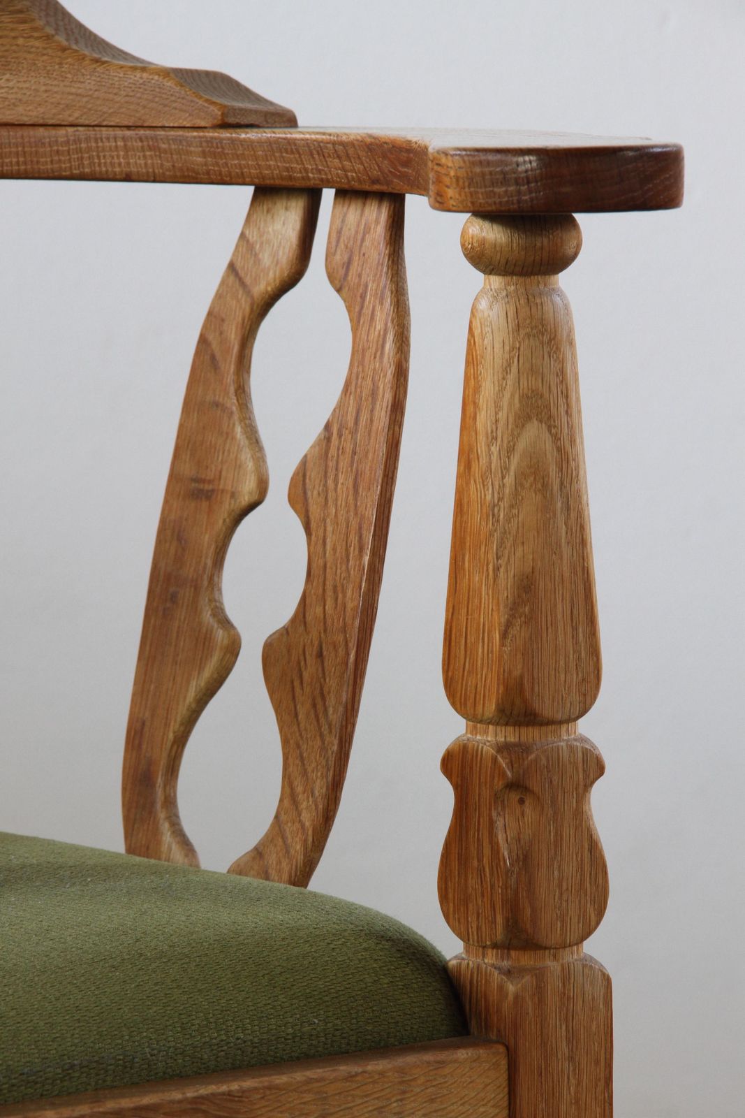 Vintage Danish 1960s Henning Kjærnulf Oak Corner Chair, Razorblade Back Splats photo vinterior
