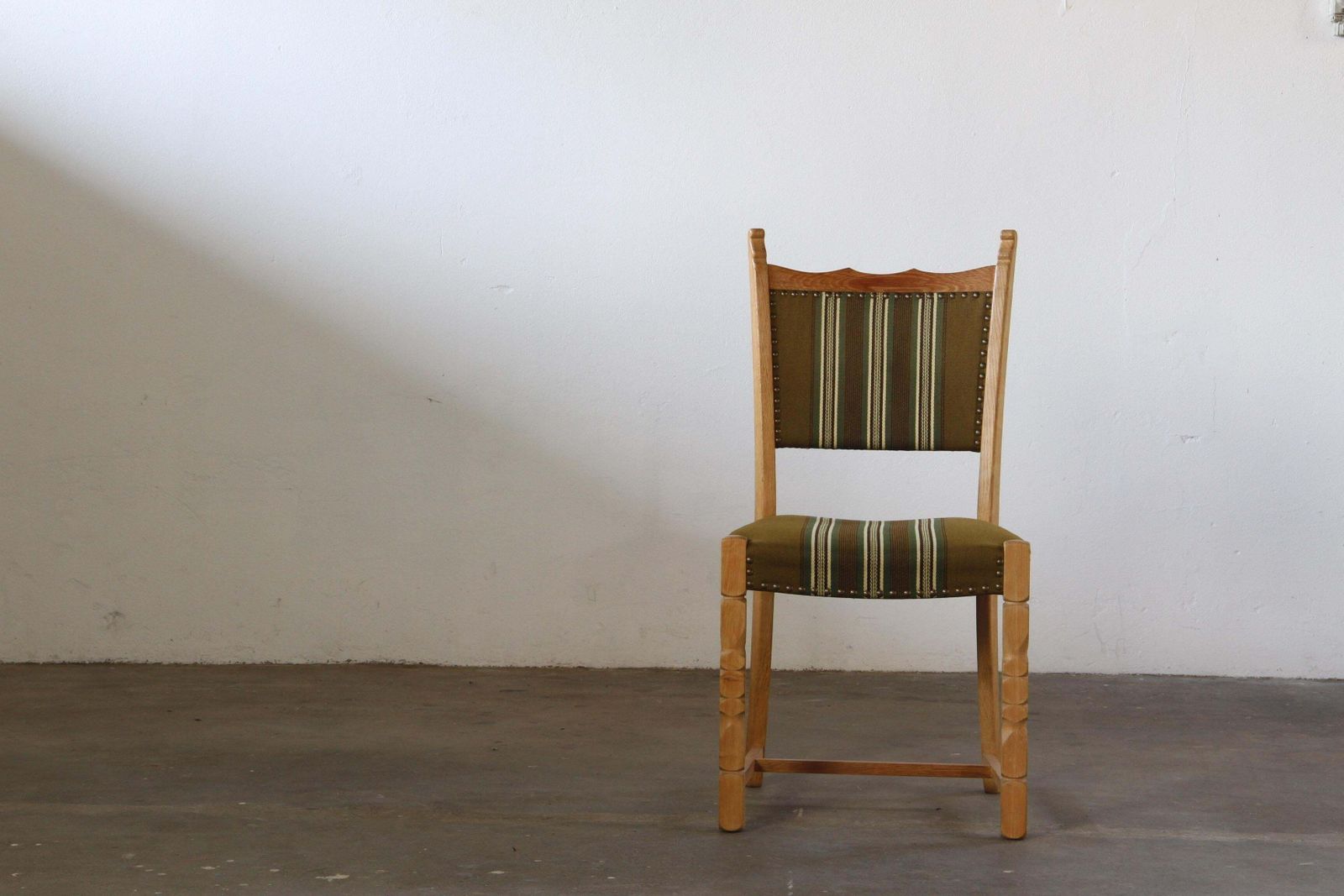 Vintage Danish 1960s, Brutalist Modern Oak Dining Chairs By Henning Kjærnulf photo for sale