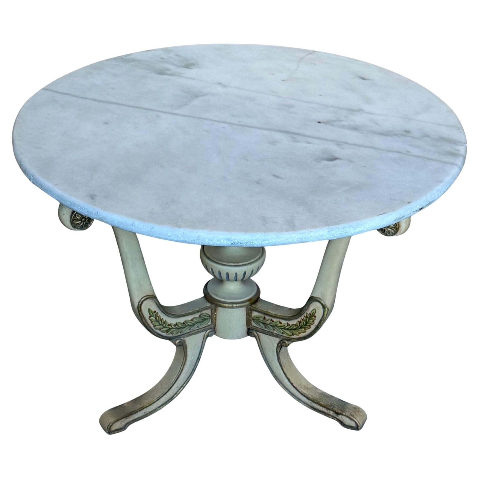 Early 20th Round Coffee Table In Antique White With Handmade Painted Flours