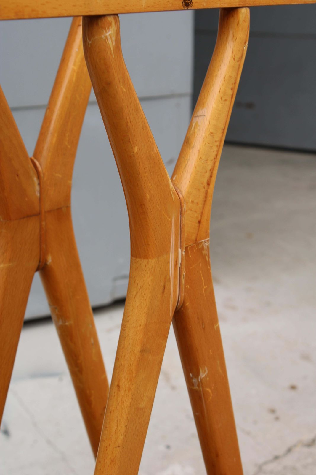 photo furniture Fratelli Reguitti Coat Stand Ico Parisi 1950s