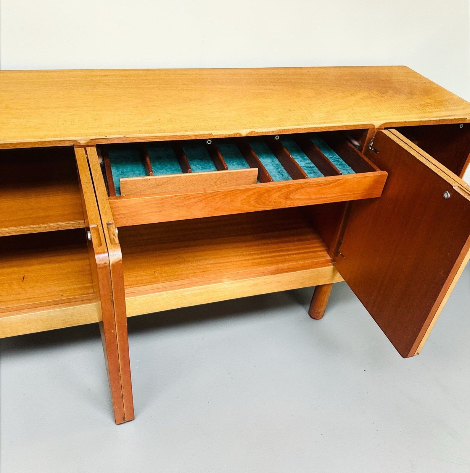 Gordon Russell Rosewood And Mahogany Sideboard Super Rare Mid Century 1960s photo Furniture
