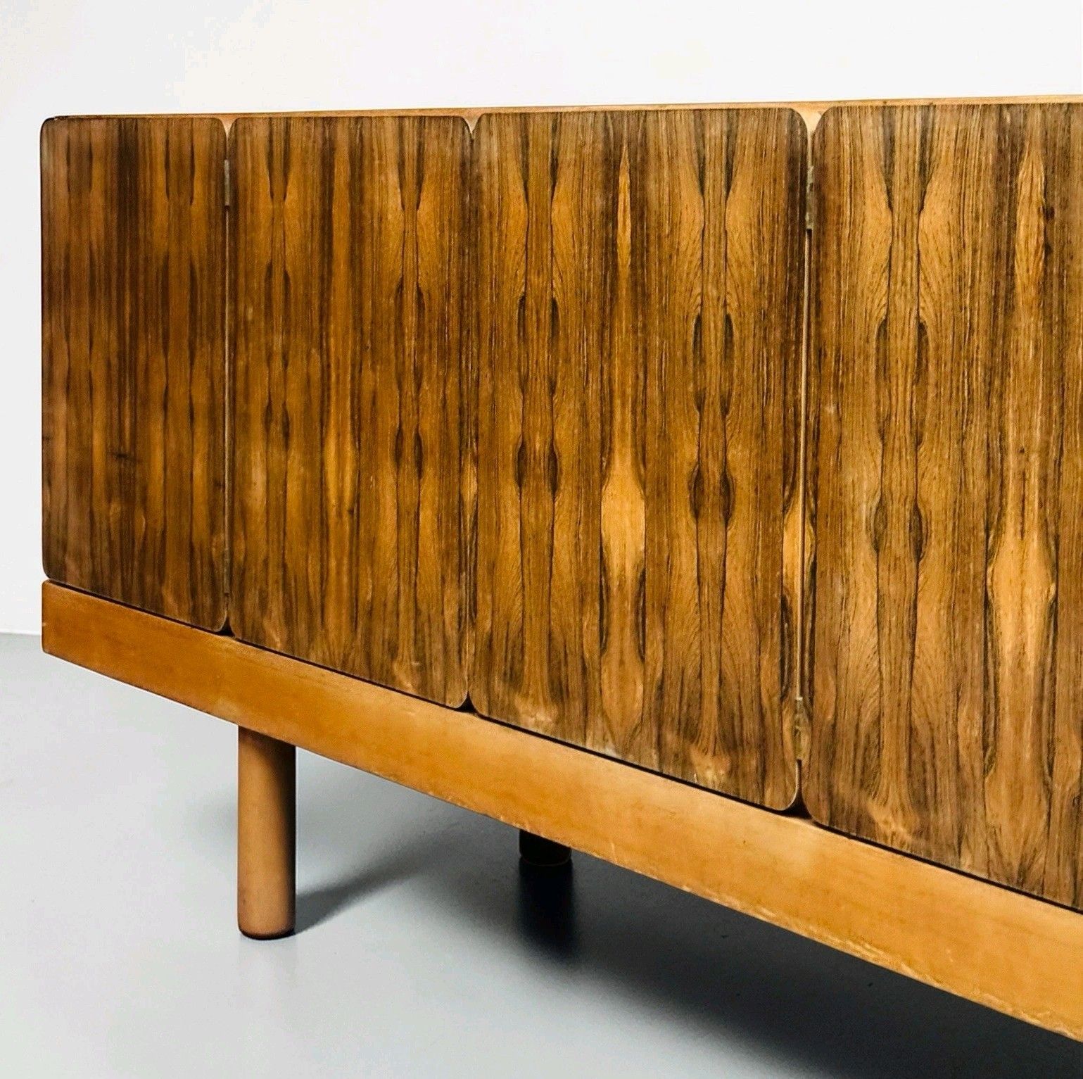 photo furniture Gordon Russell Rosewood And Mahogany Sideboard Super Rare Mid Century 1960s
