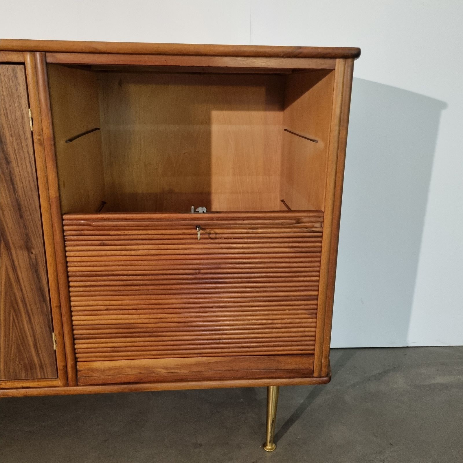 5821.0 Xtra Large Walnut Sideboard 1950s – William Watting Modernord | Vintage Design Furniture photo