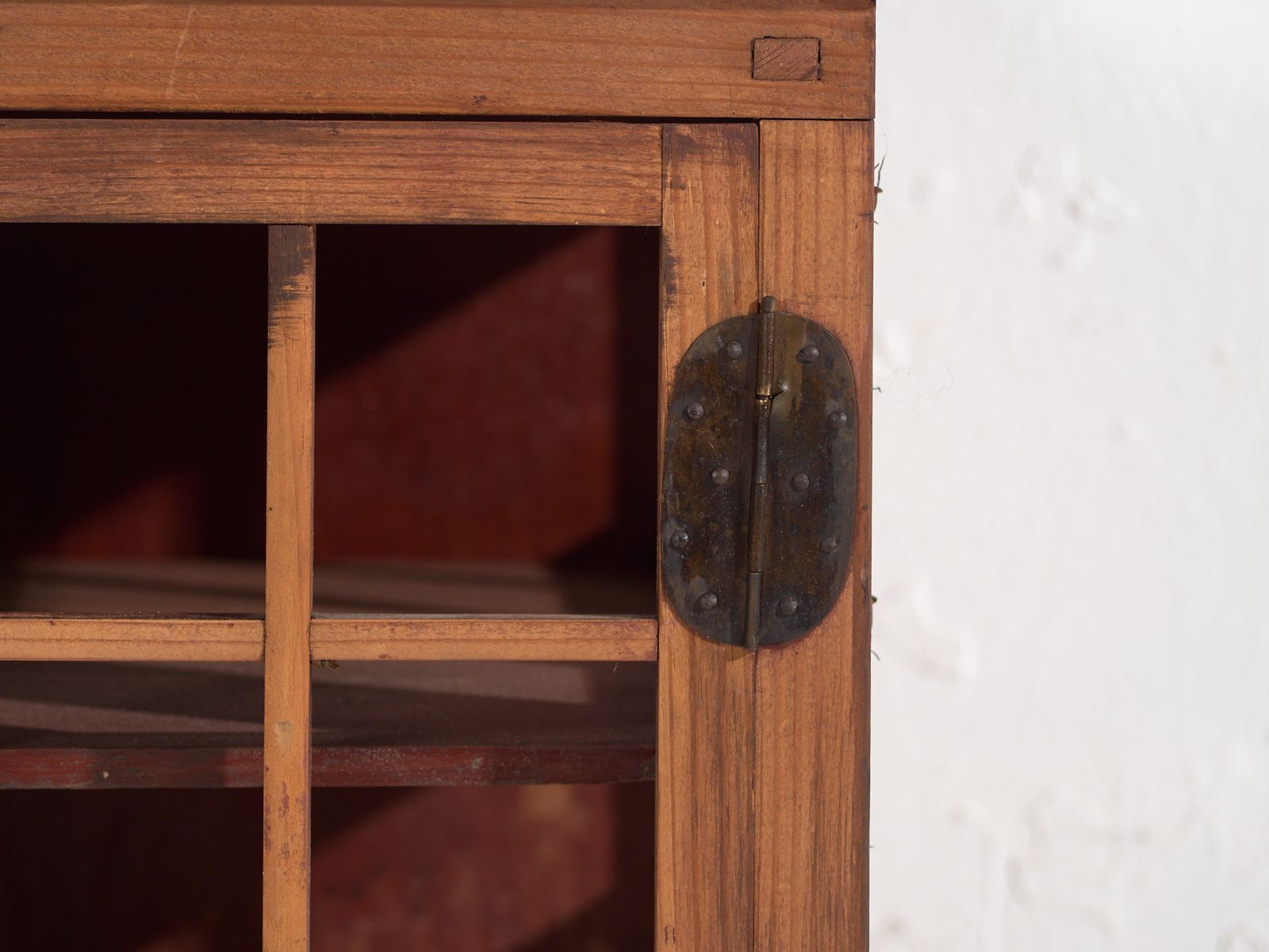 Small Antique Japanese Cabinet – Taisho To Early Showa Period – (C.1910 1940) photo 619.0