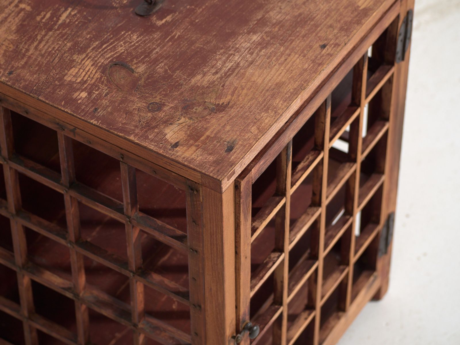 Furniture Small Antique Japanese Cabinet – Taisho To Early Showa Period – (C.1910 1940) photo