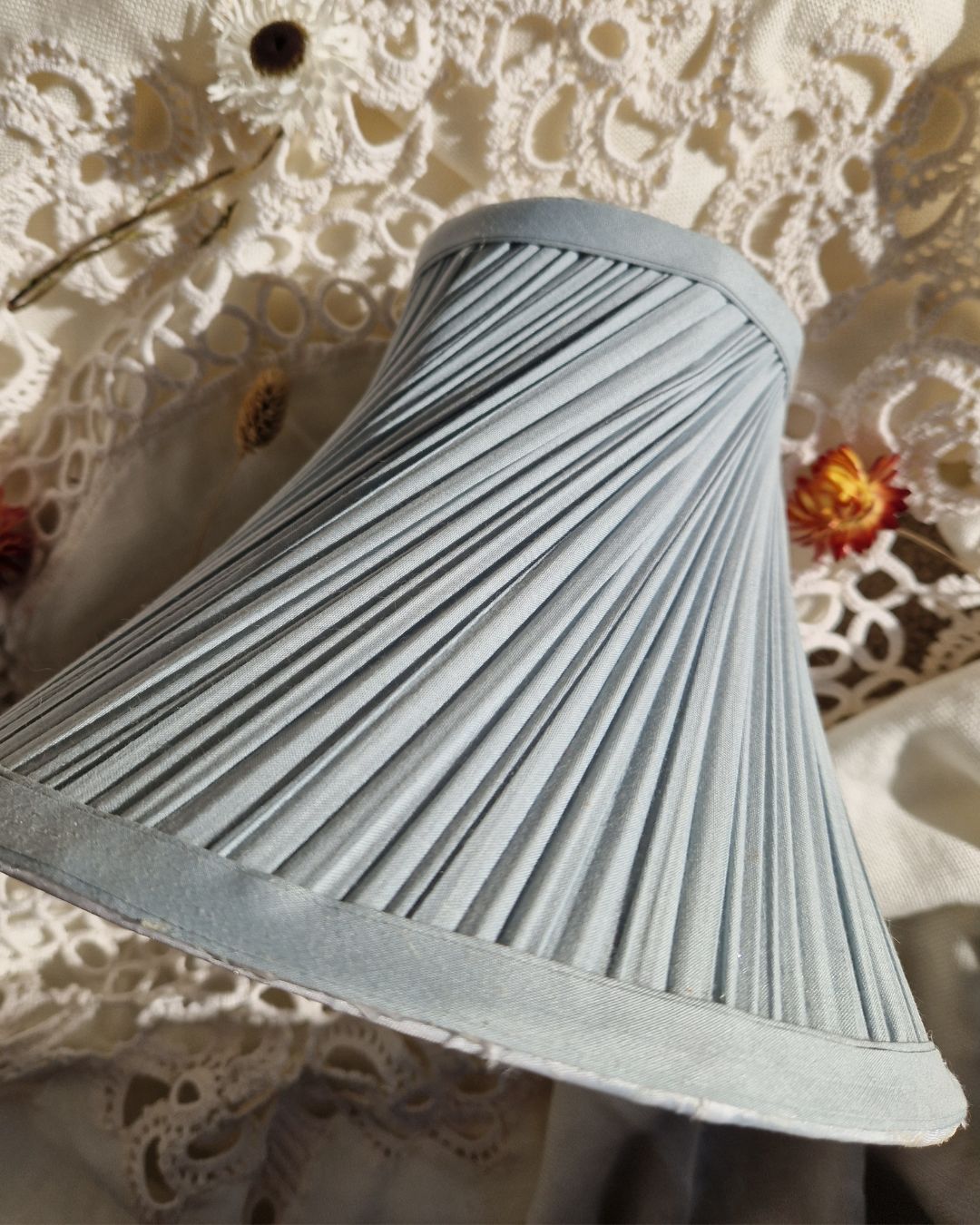 Barley Twist Wooden Table Lamp Hand Carved Classic Victorian Style With Lampshade photo vinterior