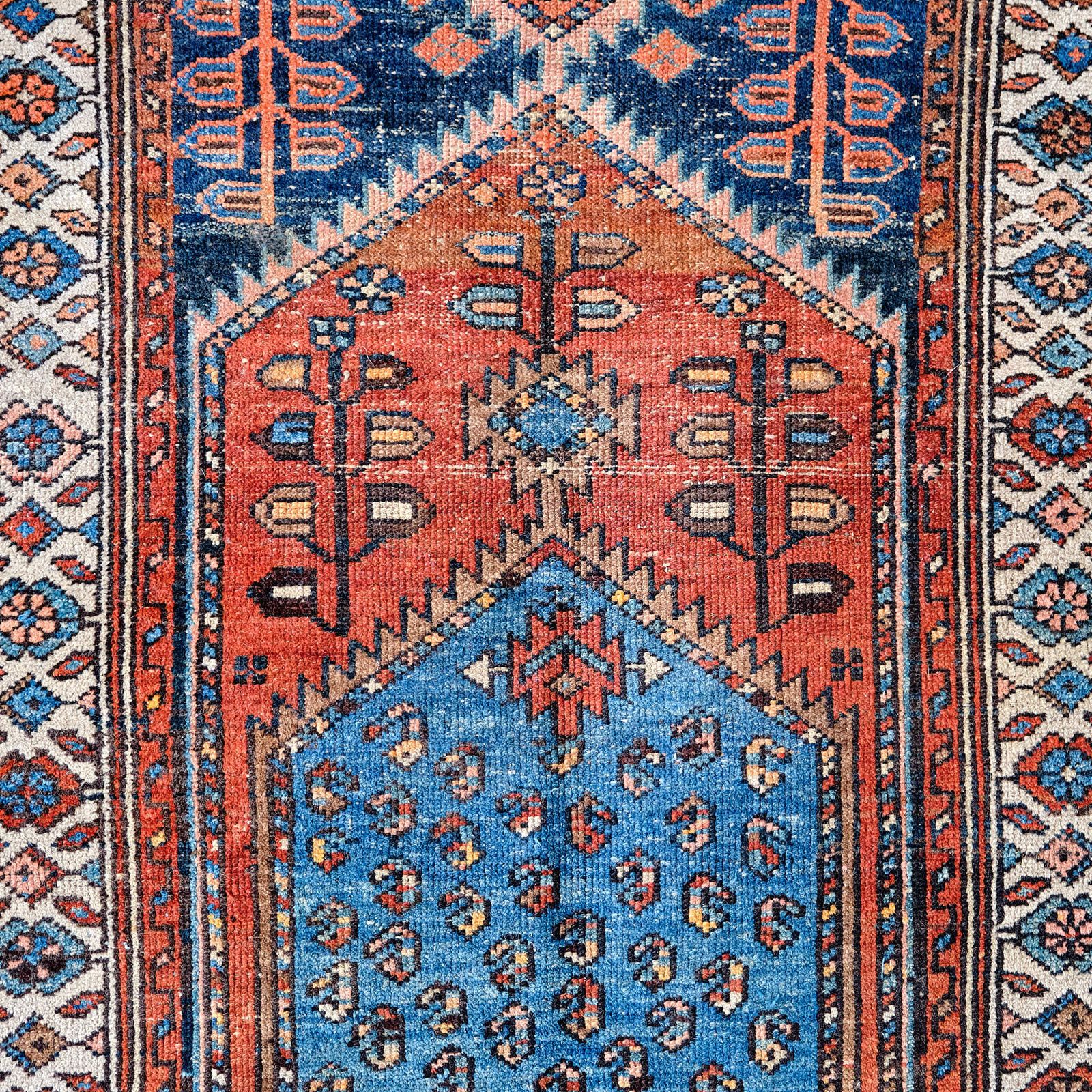 Early 20th Century Hand Knotted Rug photo furniture